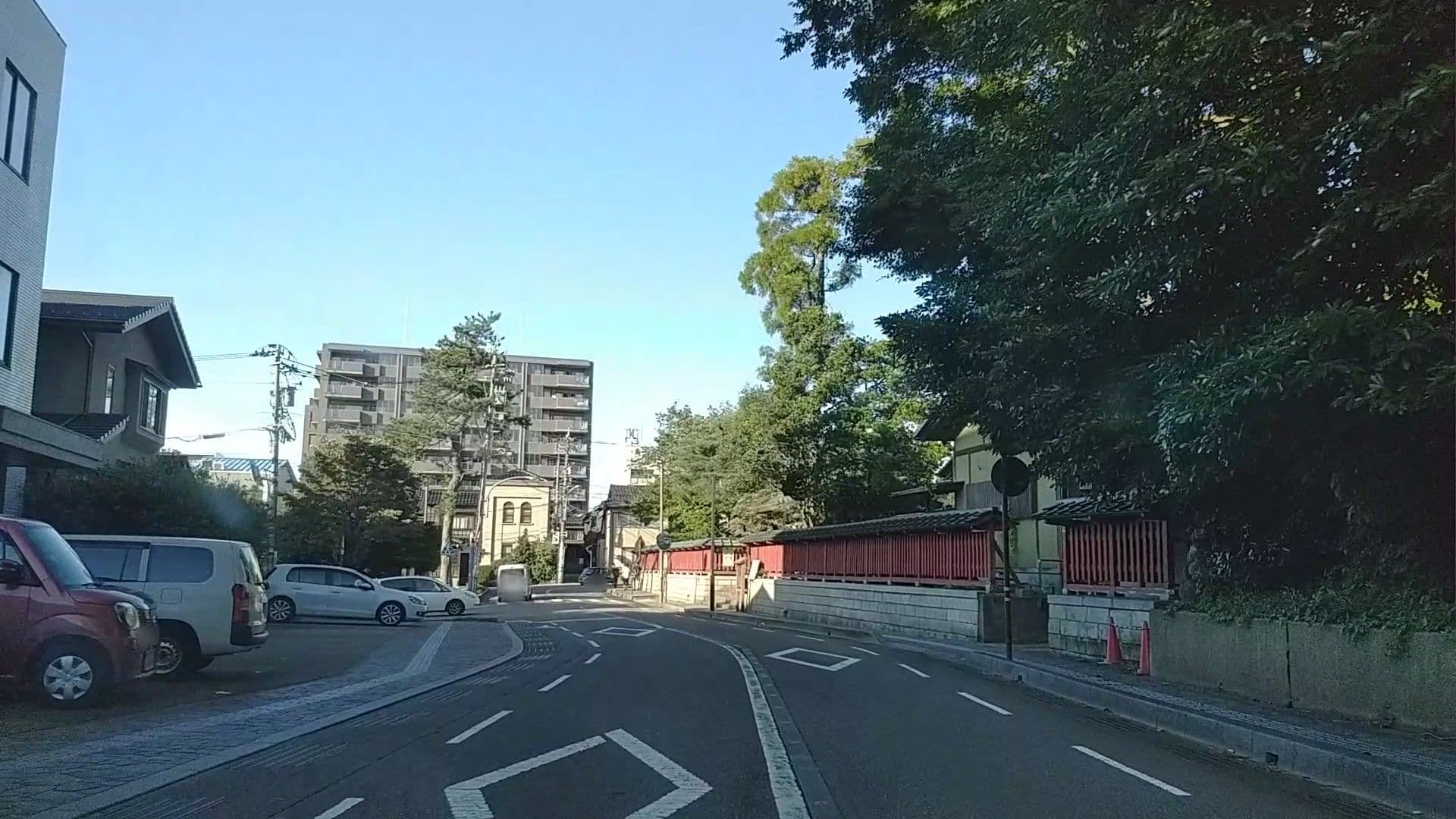 Street view near ホテル金沢 兼六荘, Kanazawa — © drivephotograph (CC BY-SA · Mapillary)