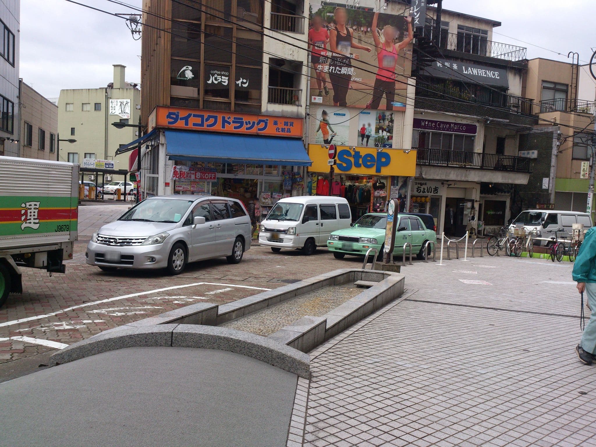 Street view near 金沢東急ホテル レストラン マレ・ドール, Nonoichi — © higa4 (CC BY-SA · Mapillary)