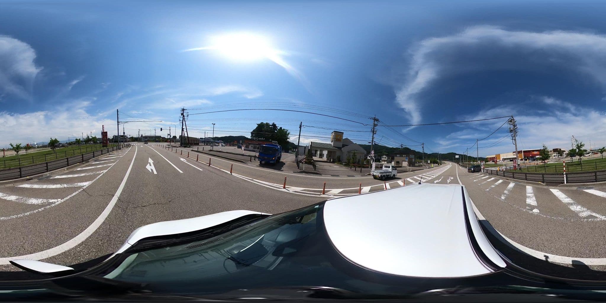 Street view near ファミリーロッジ旅籠屋 小矢部店, Oyabe — © flashkiwi (CC BY-SA · Mapillary)