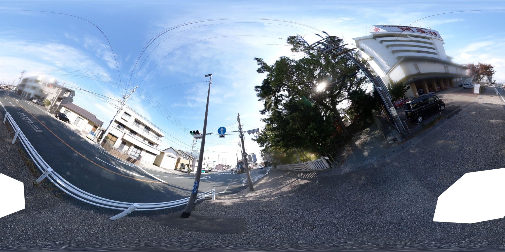 Street view near 弁天島ファミリーホテル　開春楼, Kosai — © okadatsuneo (CC BY-SA · Mapillary)