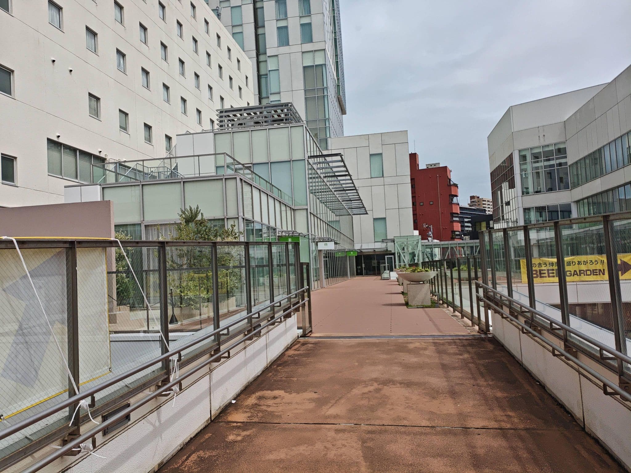 Street view near 豊鉄ターミナルホテル (Toyotetsu Terminal Hotel), Toyohashi — © mitz (CC BY-SA · Mapillary)