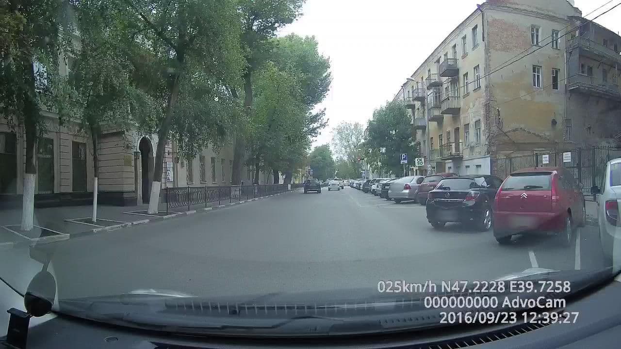 Street view near Maxi House, Rostov-on-Don — © alychagi (CC BY-SA · Mapillary)