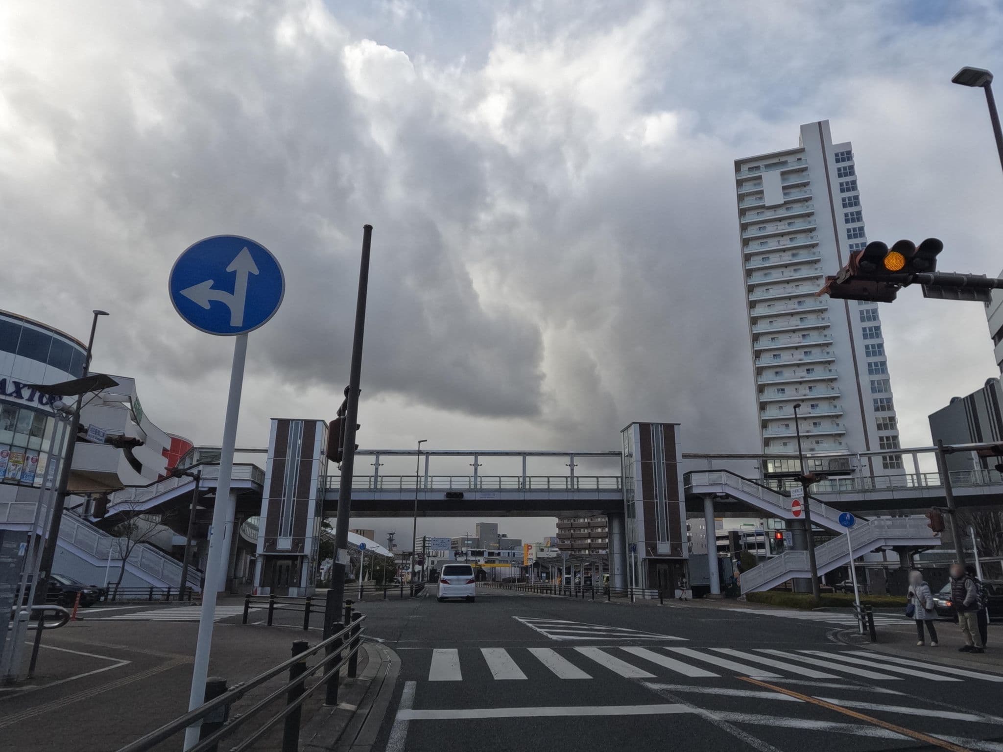 Street view near 名鉄イン 刈谷, Kariya — © rsnaru (CC BY-SA · Mapillary)