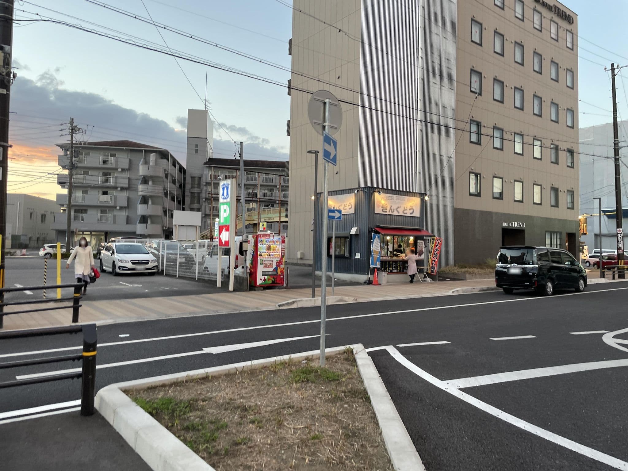 Street view near ホテルトレンド 岡崎駅前, Okazaki — © kageyama (CC BY-SA · Mapillary)
