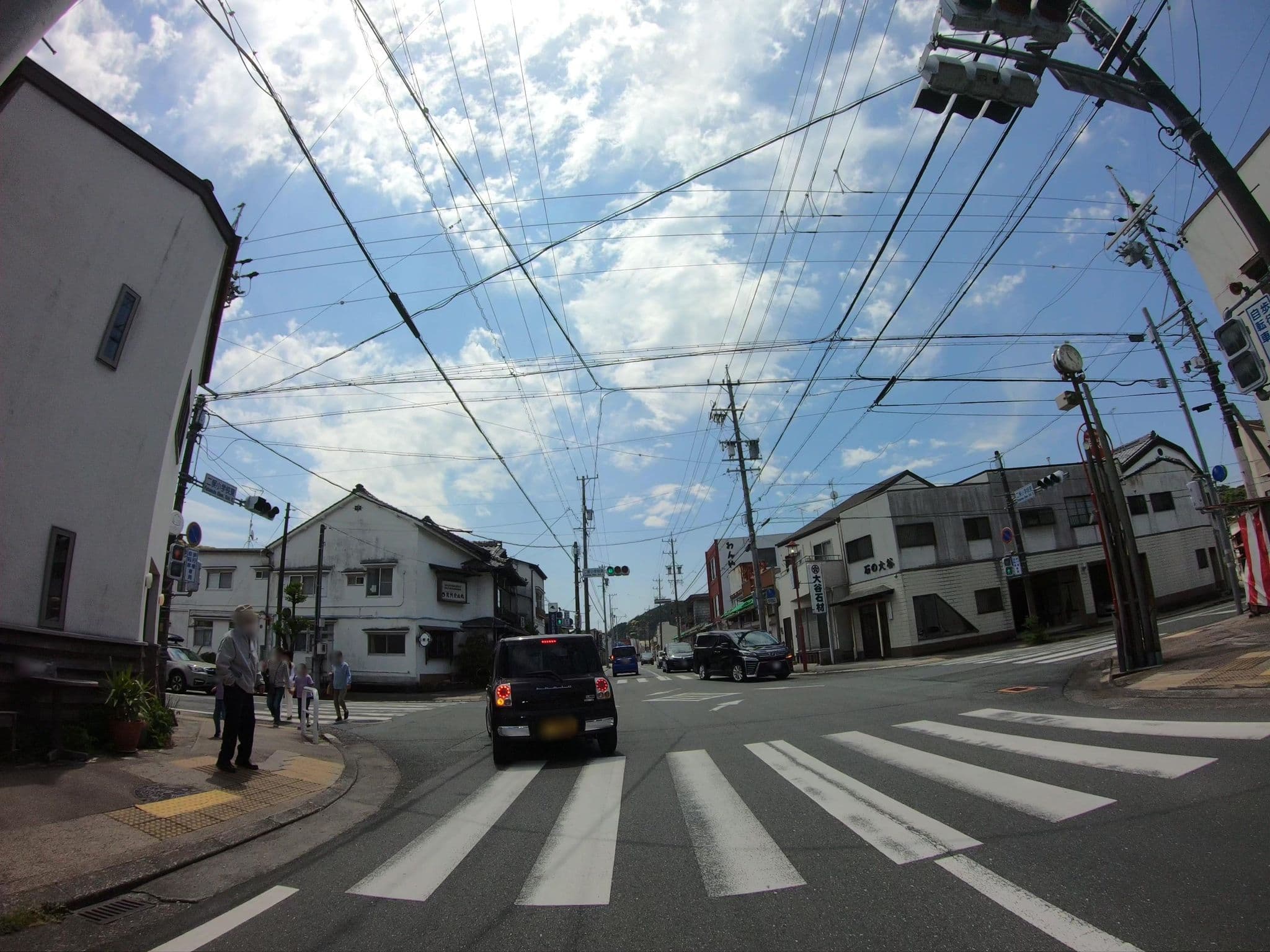 Street view near 尾張屋旅館, Hamakita — © kudarisenmon (CC BY-SA · Mapillary)