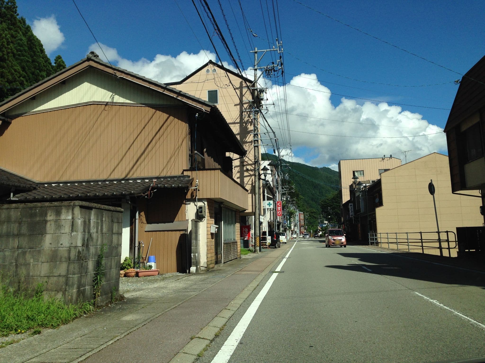 Street view near Gerobal Hostel, Gero — © nozon (CC BY-SA · Mapillary)