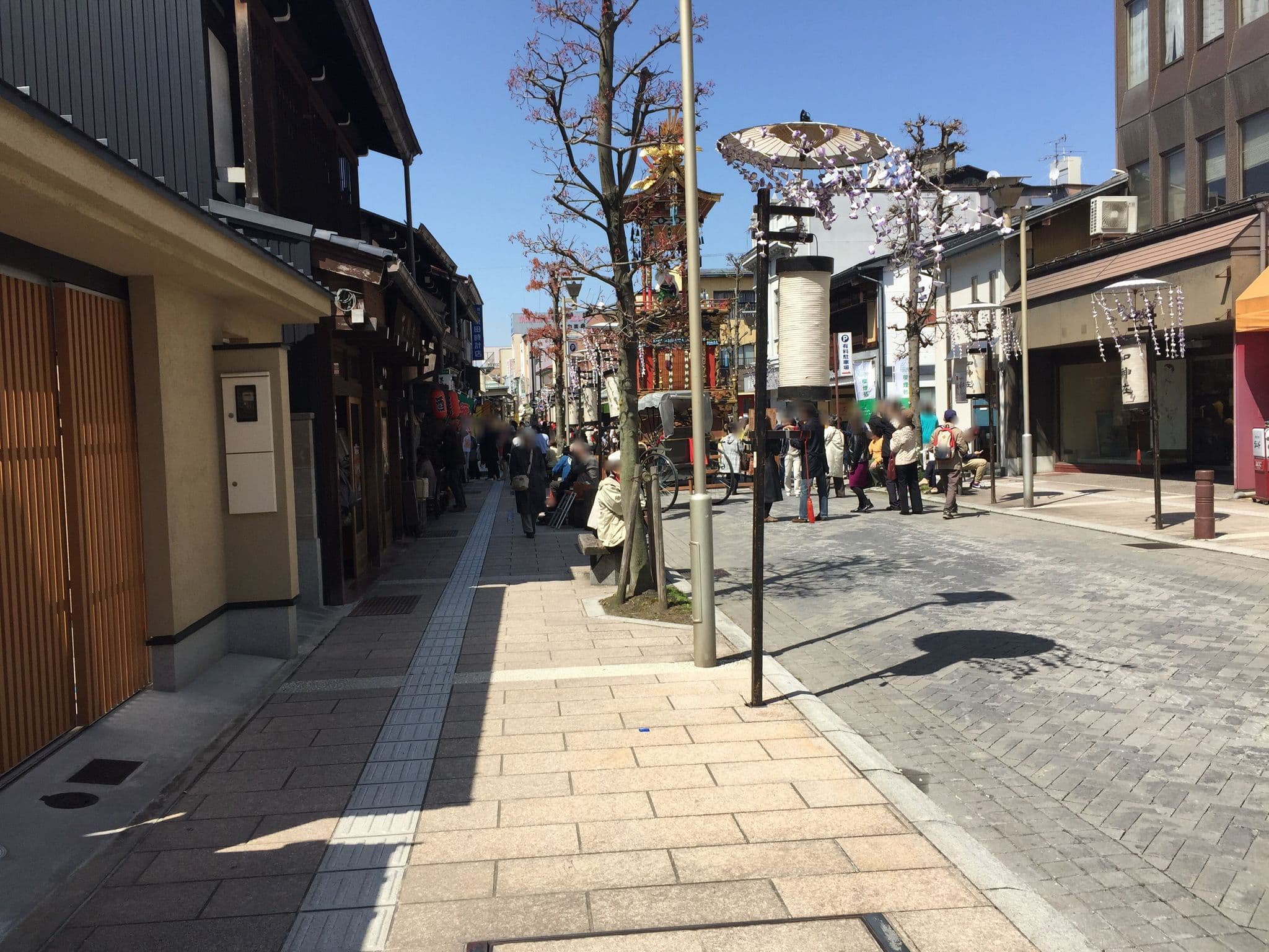 Street view near 本陣平野屋 花兆庵, Takayama — © yaritsusozai (CC BY-SA · Mapillary)