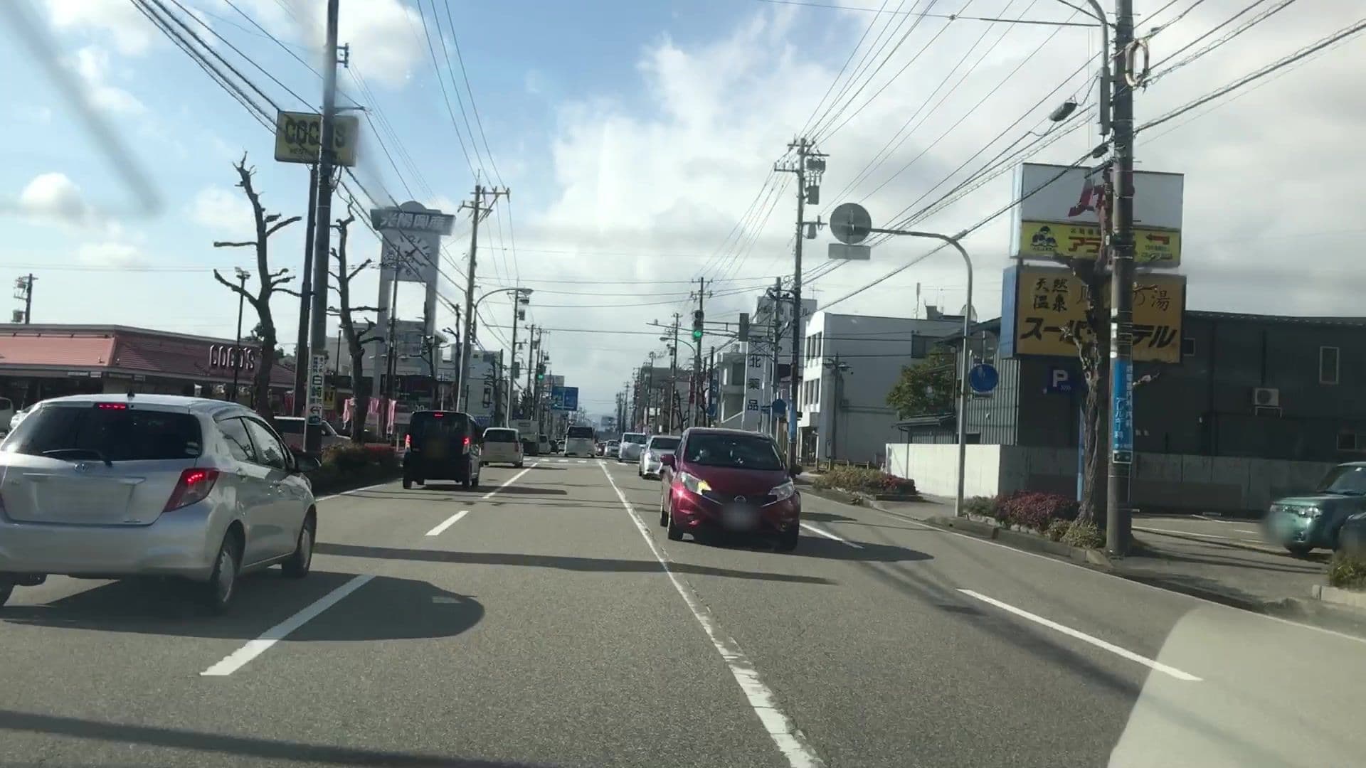 Street view near ホテルパークイン高岡, Takaoka — © lvl5 (CC BY-SA · Mapillary)