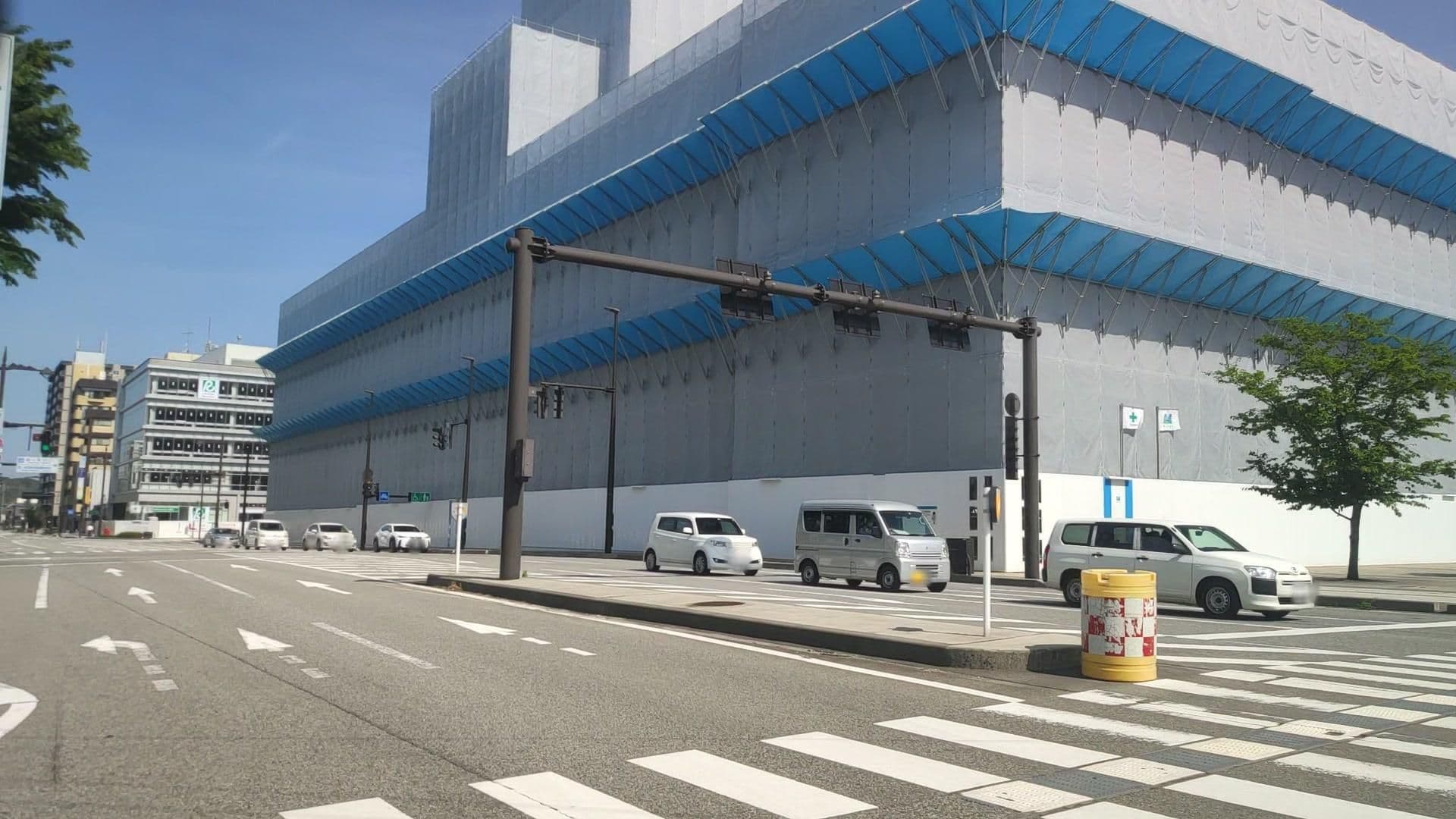 Street view near ホテル アルファーワン富山駅前, Toyama — © drivephotograph (CC BY-SA · Mapillary)