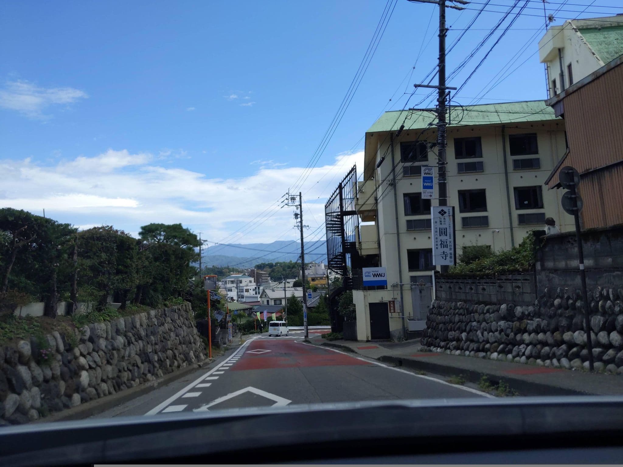 Street view near ホテルWWJ, Ina — © komoronokaze (CC BY-SA · Mapillary)