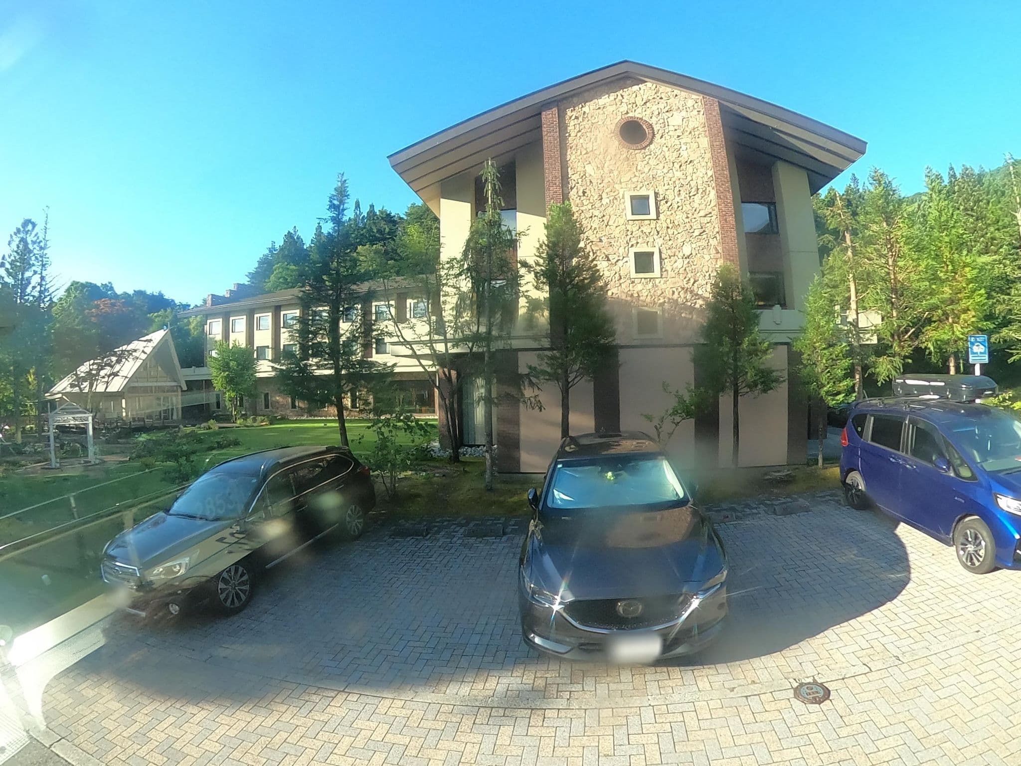 Street view near 駒ヶ根高原リゾートリンクス(Komagane Kogen Resort Linx), Komagane — © rgtm_ryuiki (CC BY-SA · Mapillary)