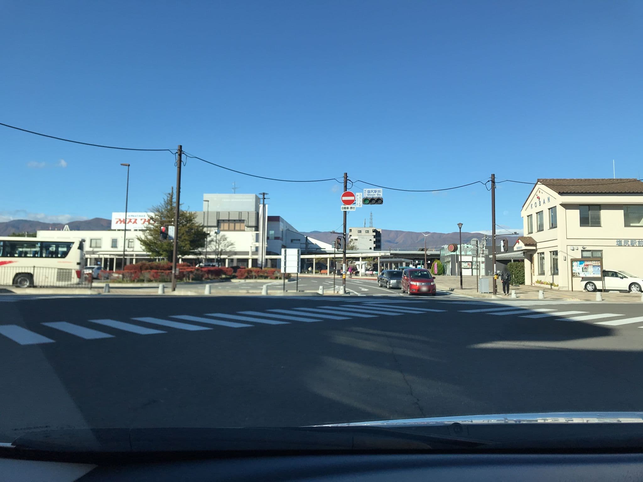 Street view near Biz Hotel 塩尻駅前, Shiojiri — © yaritsusozai (CC BY-SA · Mapillary)