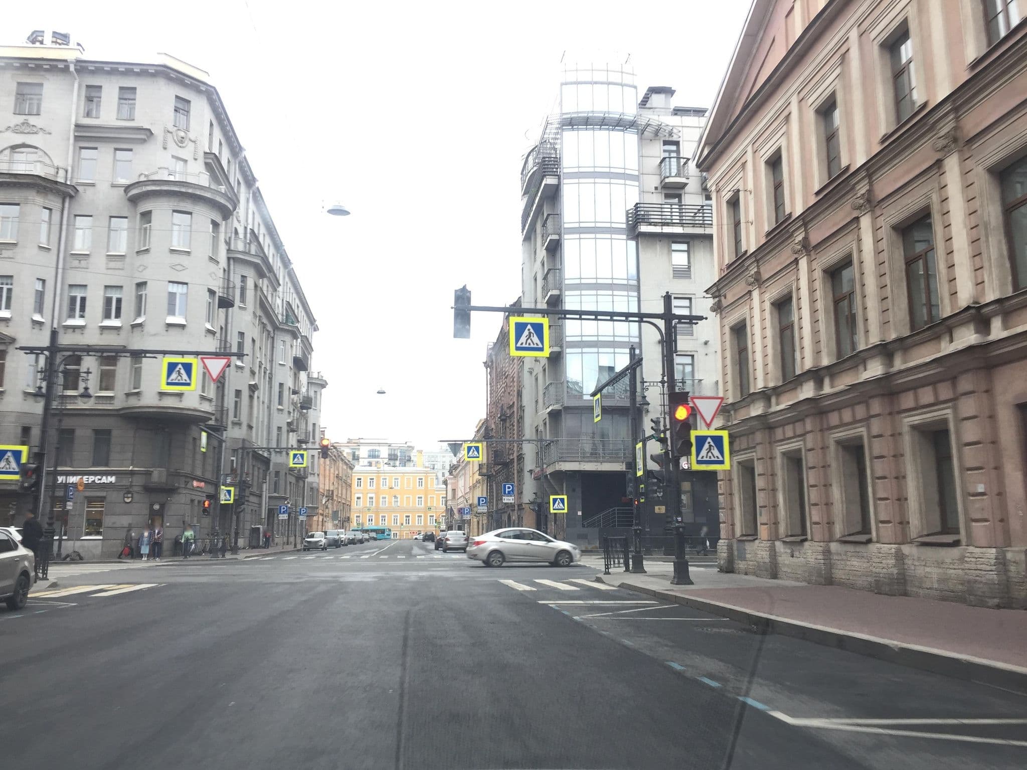 Street view near All Dreams, Centralniy