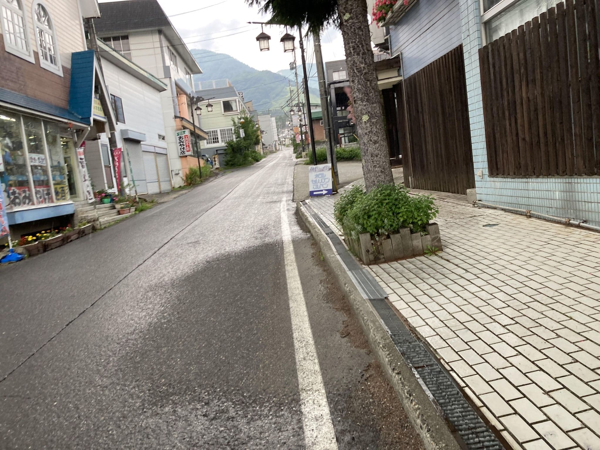 Street view near ホテル セルリアンアルペン, Dorosaki — © 24kawa (CC BY-SA · Mapillary)