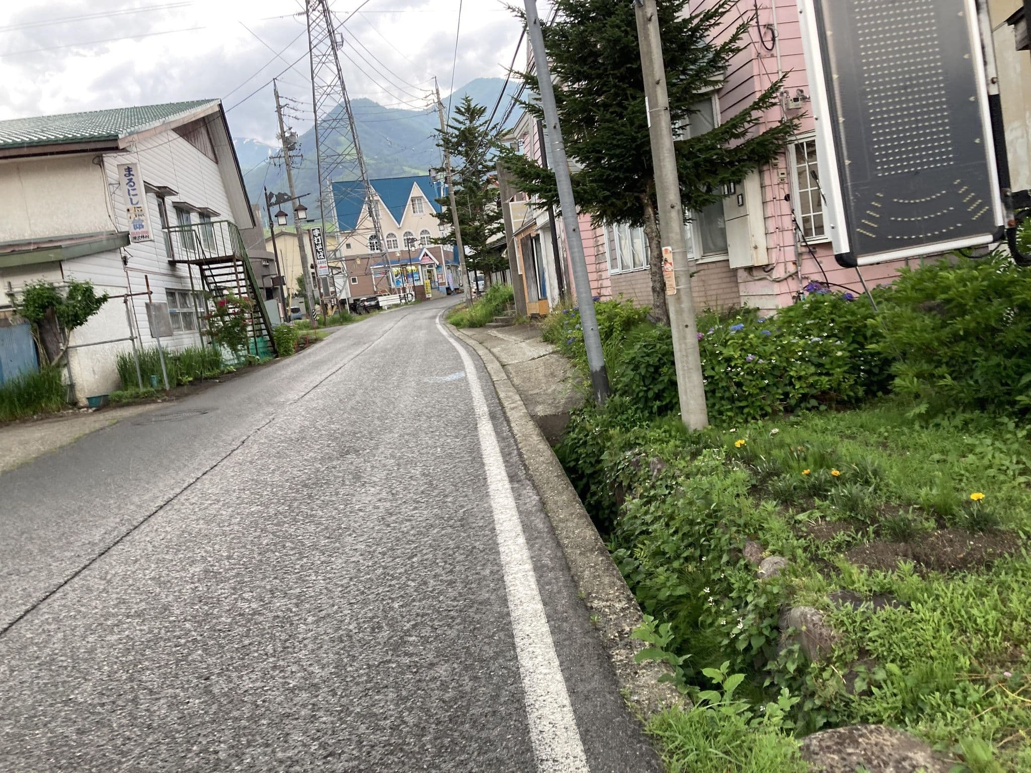 Street view near モンモン栂池, Dorosaki — © 24kawa (CC BY-SA · Mapillary)