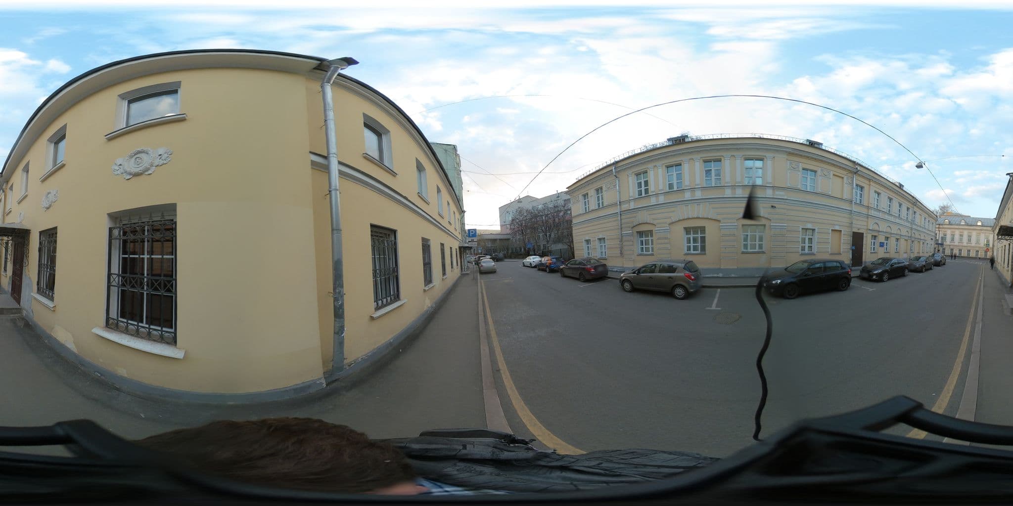 Street view near Guten Duck, Moscow — © trolleway (CC BY-SA · Mapillary)
