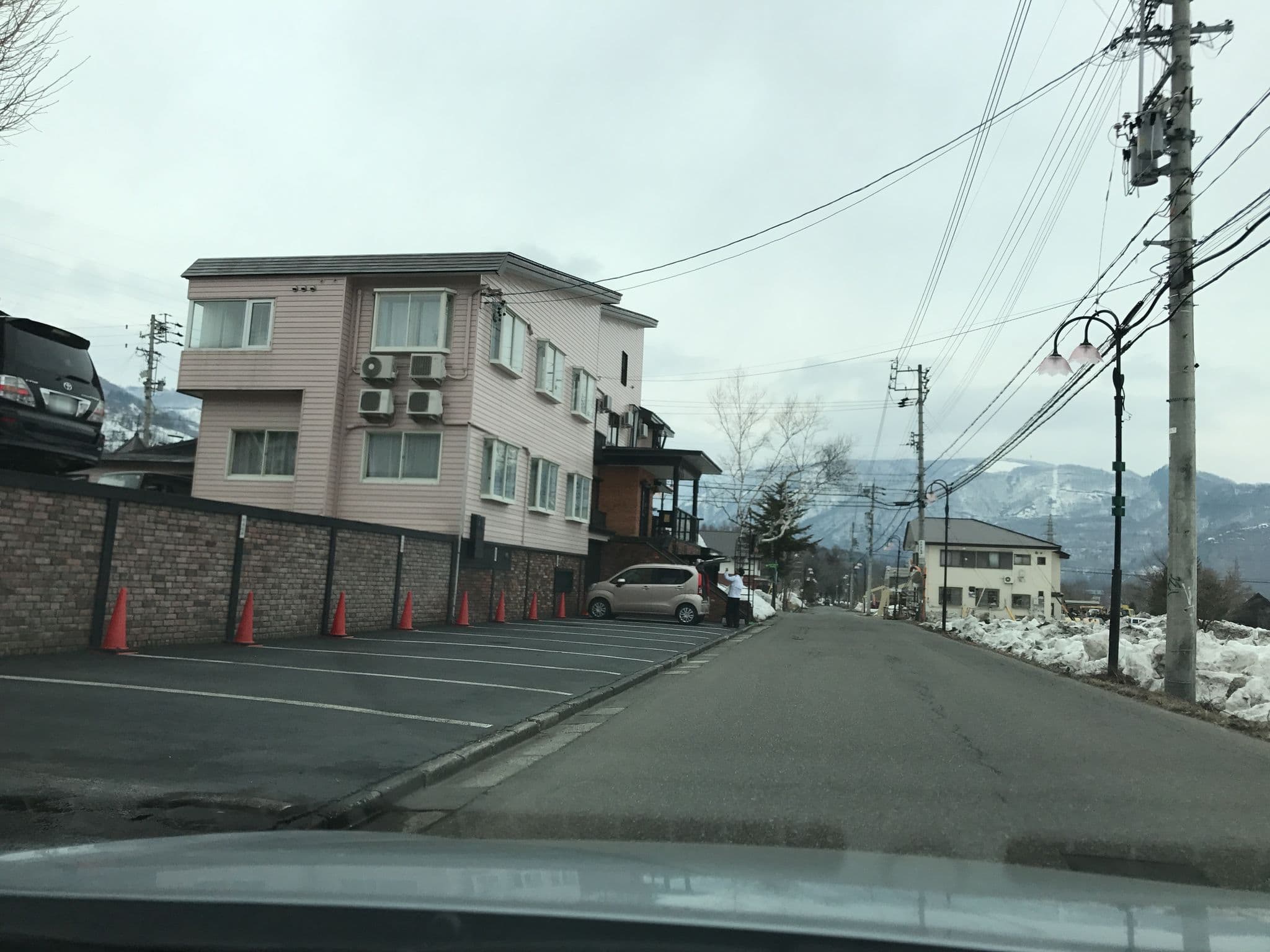 Street view near ペンションアンデルセン, Hakuba — © nishiokya (CC BY-SA · Mapillary)