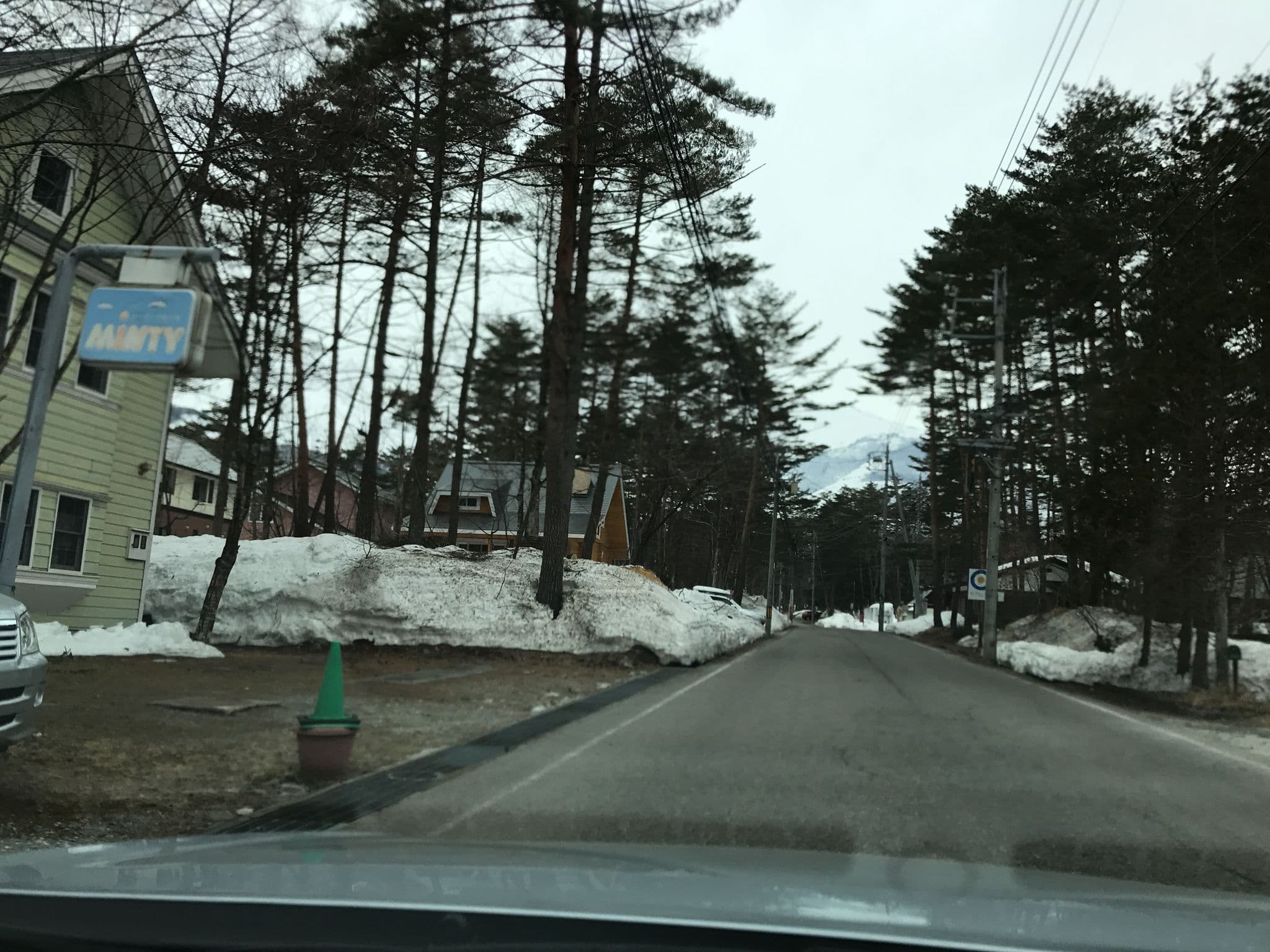 Street view near ミンティーペンション, Hakuba — © nishiokya (CC BY-SA · Mapillary)