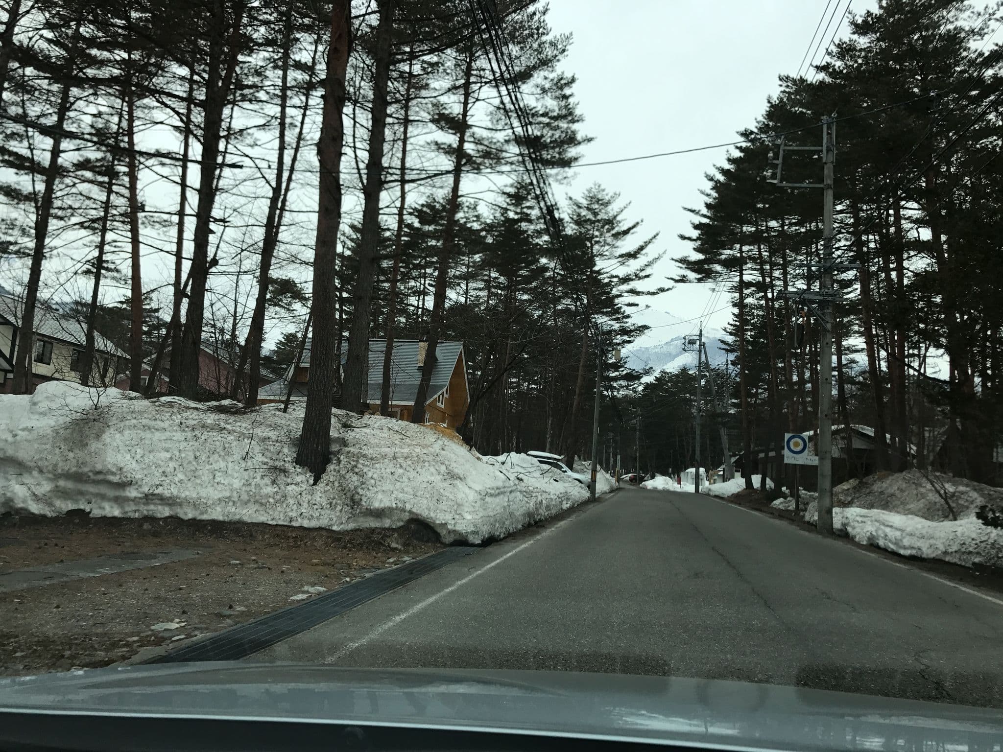 Street view near ペンション ミンティー, Hakuba — © nishiokya (CC BY-SA · Mapillary)