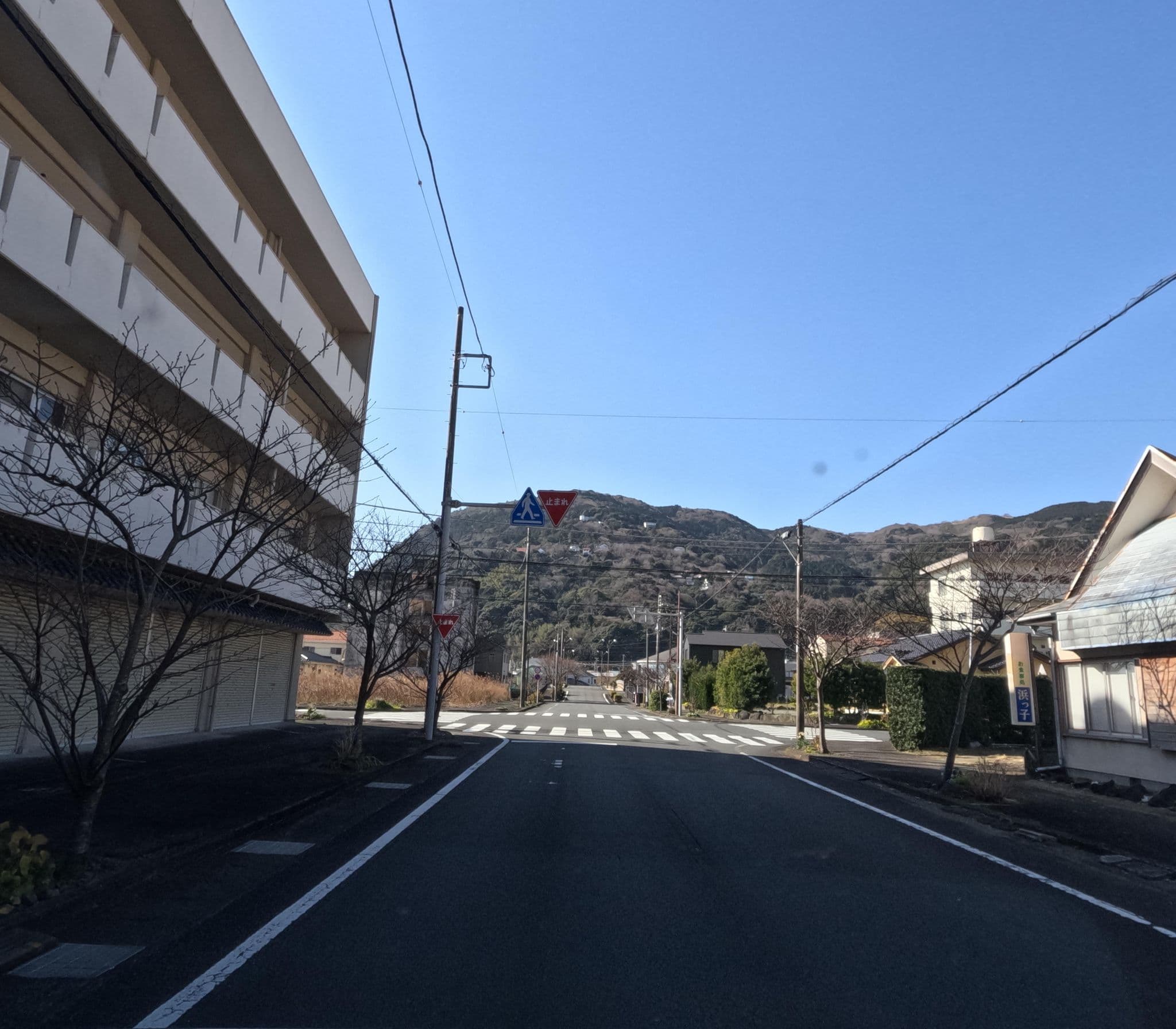 Street view near 浜っ子, Inatori — © rsnaru (CC BY-SA · Mapillary)