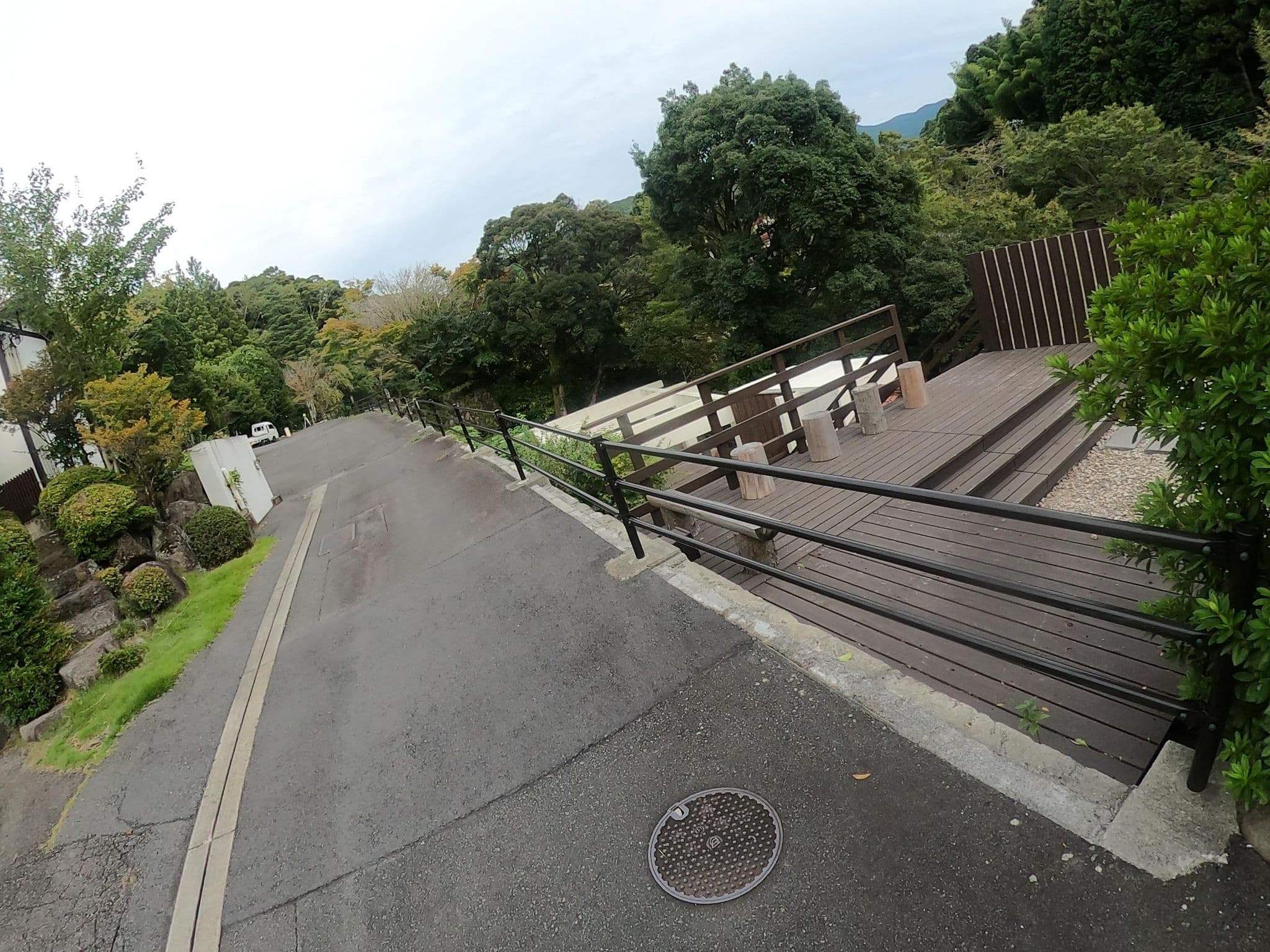Street view near 伊豆天城湯ヶ島 白壁, Shuzenji — © castletrain (CC BY-SA · Mapillary)