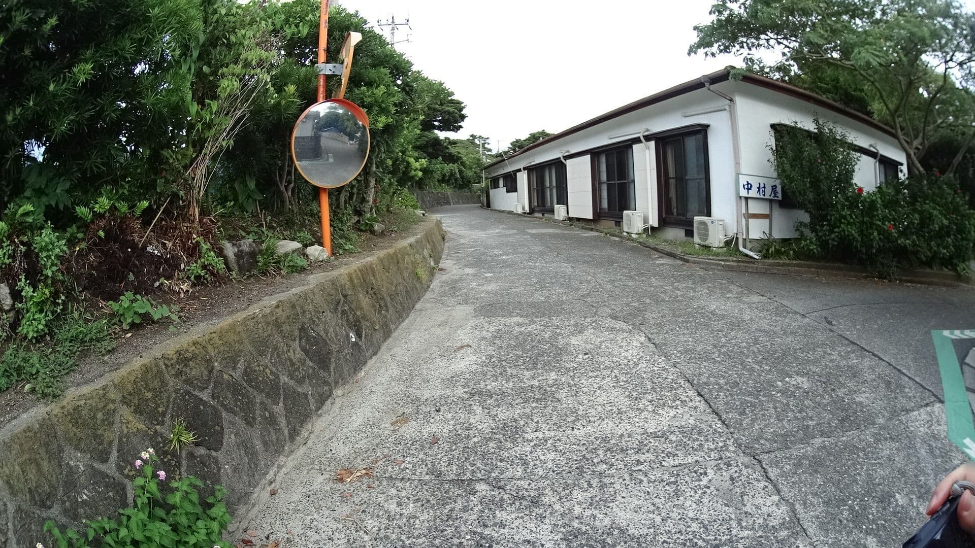 Street view near 中村屋, Shikinejima — © mura (CC BY-SA · Mapillary)