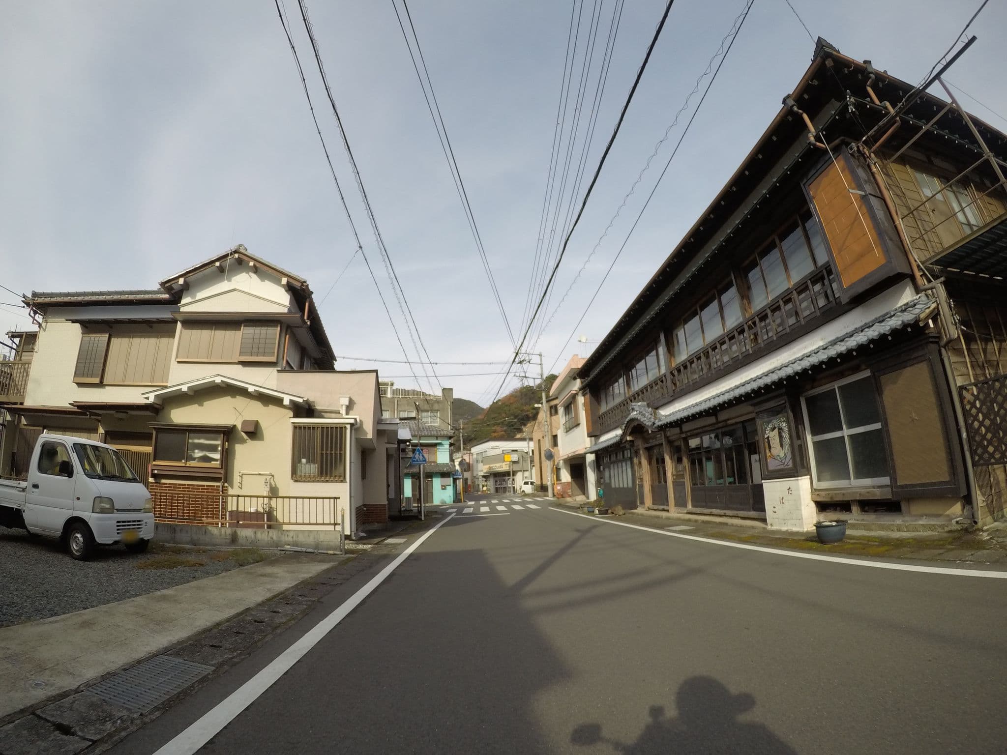 Street view near 宝来屋旅館, Nishina — © kudarisenmon (CC BY-SA · Mapillary)