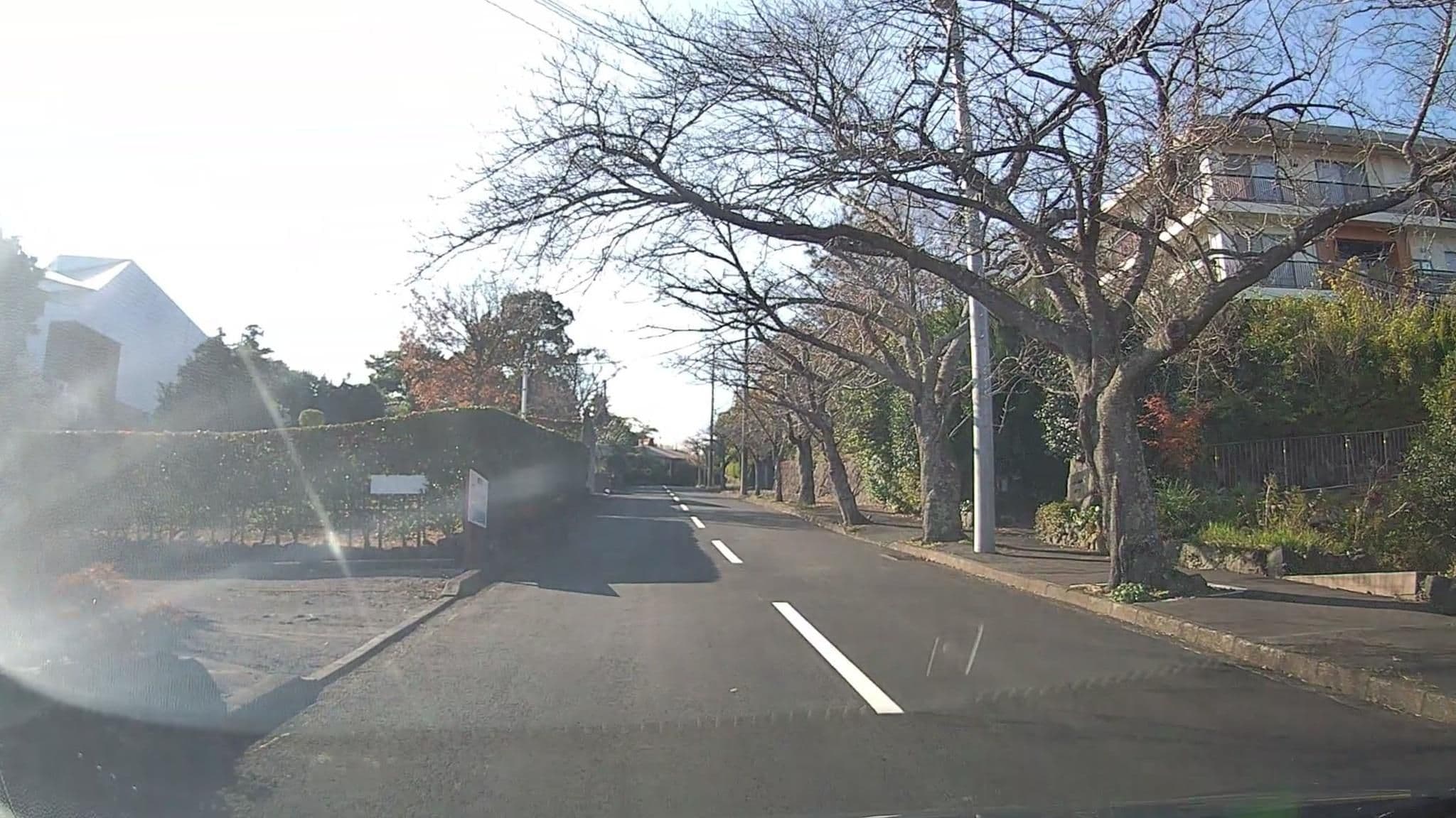 Street view near プチリゾート　赤い馬, Itō — © mzaki (CC BY-SA · Mapillary)