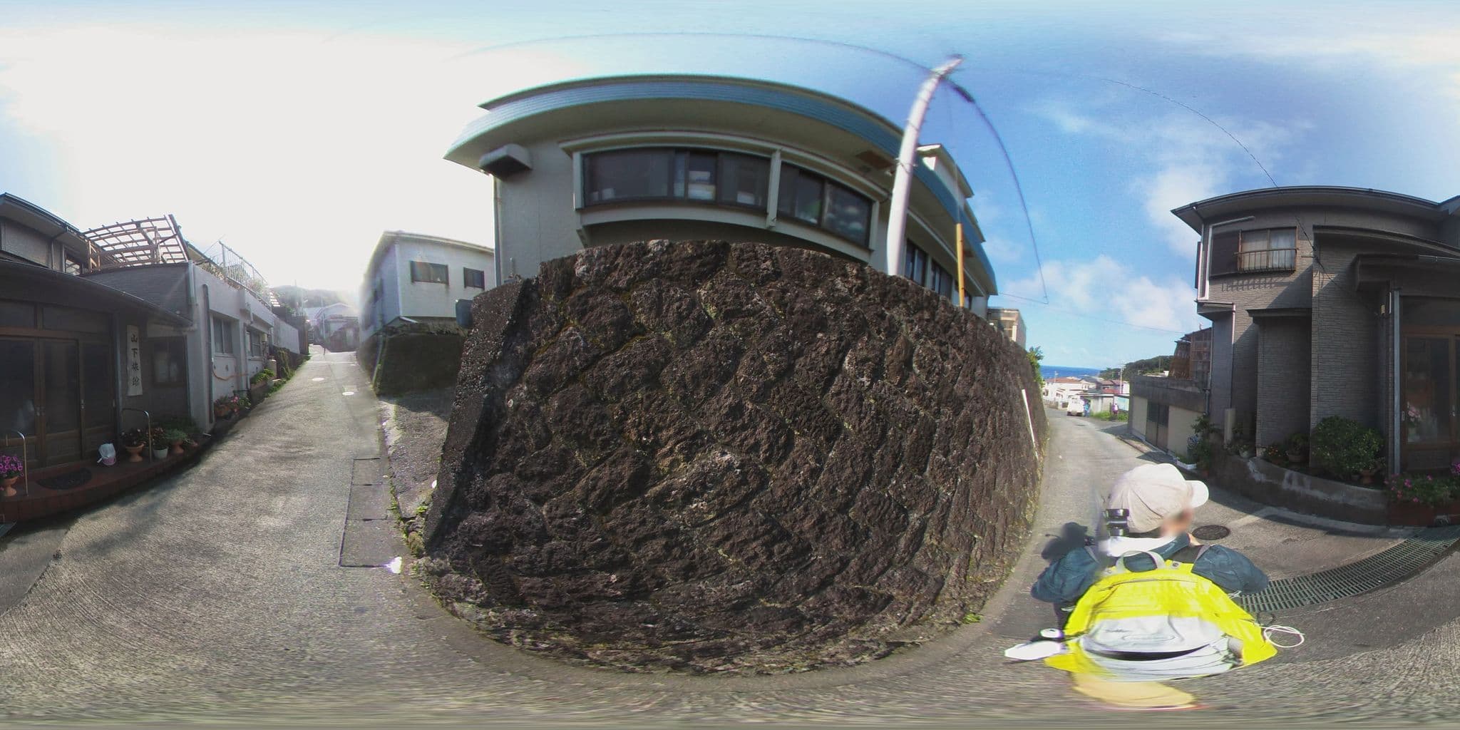 Street view near 山下旅館本館, Kōzushima — © mura (CC BY-SA · Mapillary)