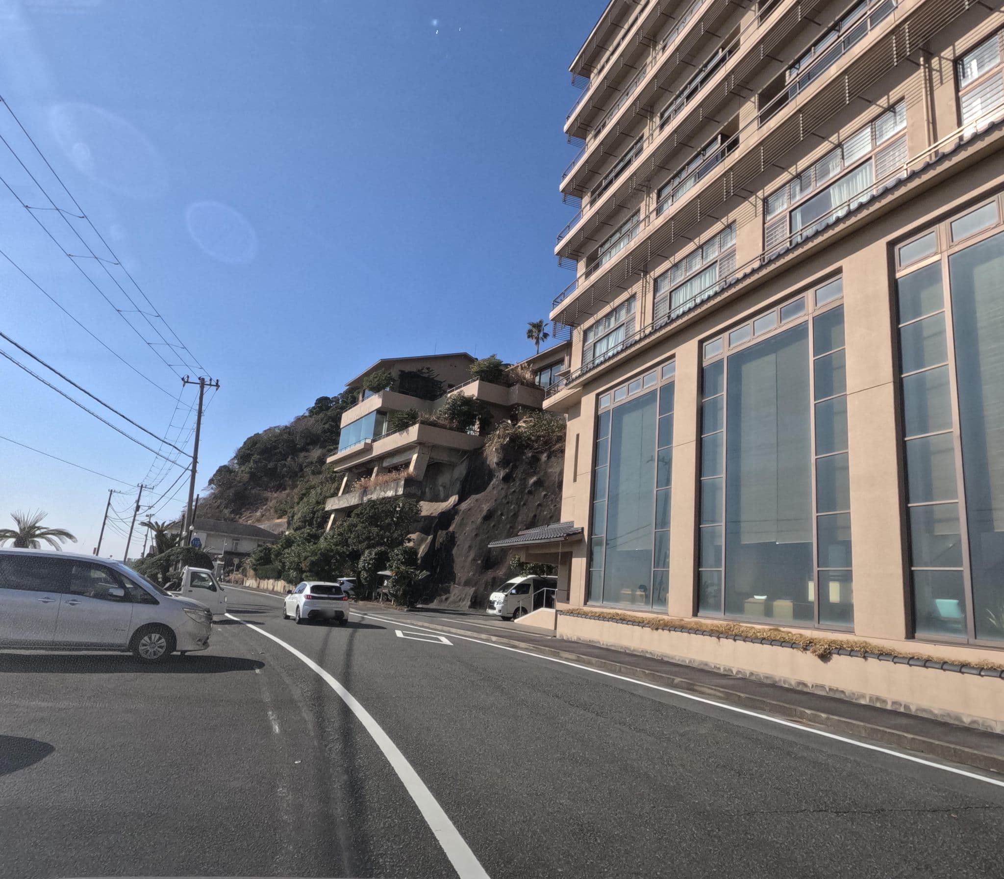 Street view near 熱川館, Inatori — © rsnaru (CC BY-SA · Mapillary)