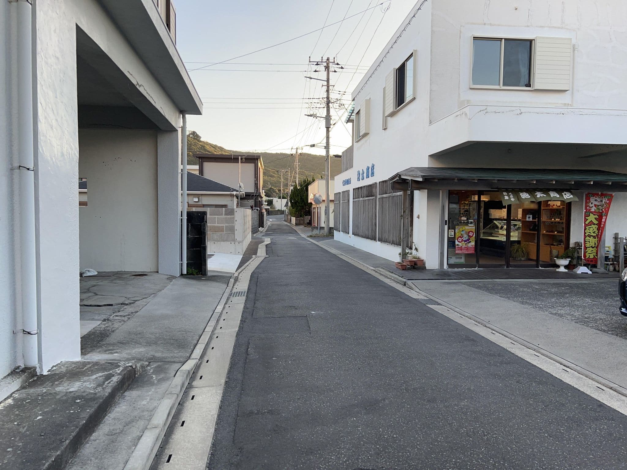 Street view near ゲストハウス Iketa, Shikinejima — © kojiroucircle (CC BY-SA · Mapillary)