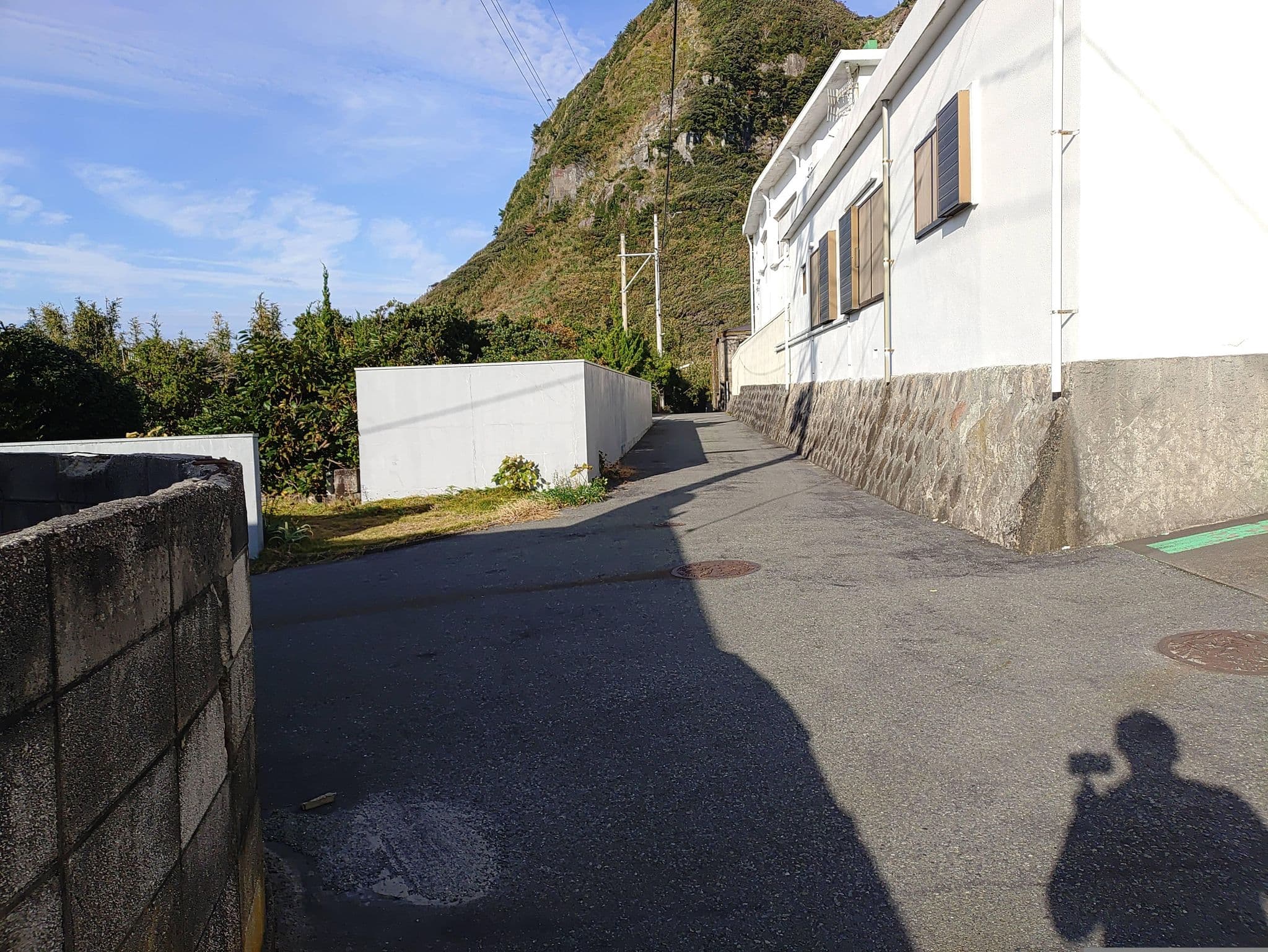 Street view near かもめ館, Shikinejima — © kojiroucircle (CC BY-SA · Mapillary)