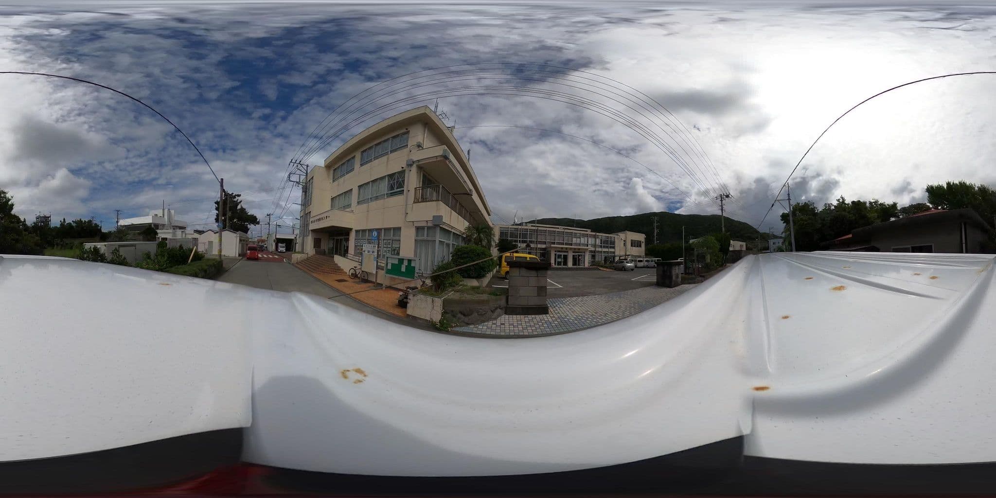 Street view near 新島村温泉ロッジ, Shikinejima — © kojiroucircle (CC BY-SA · Mapillary)