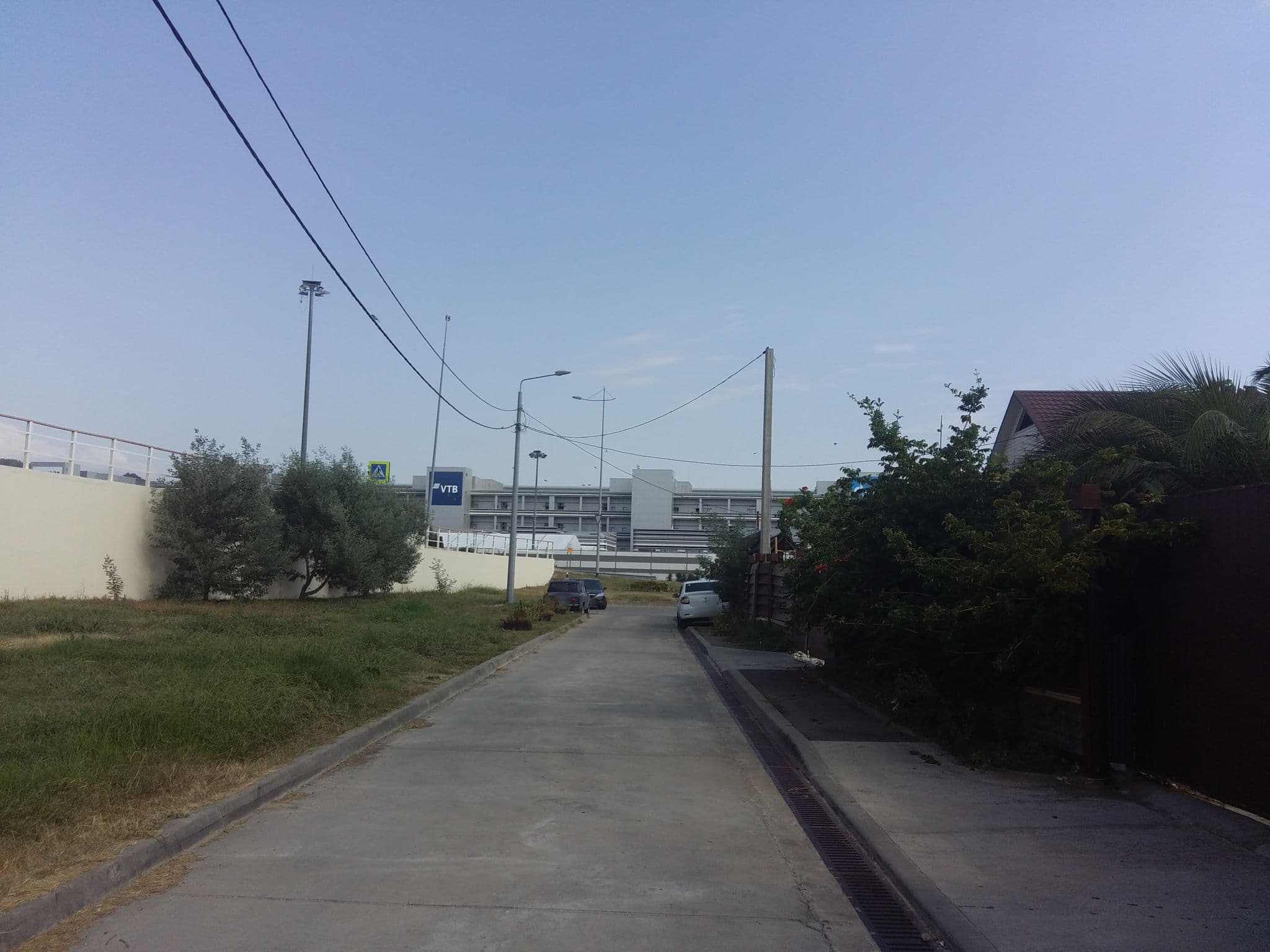 Street view near Gus House, Sirius — © dim8 (CC BY-SA · Mapillary)