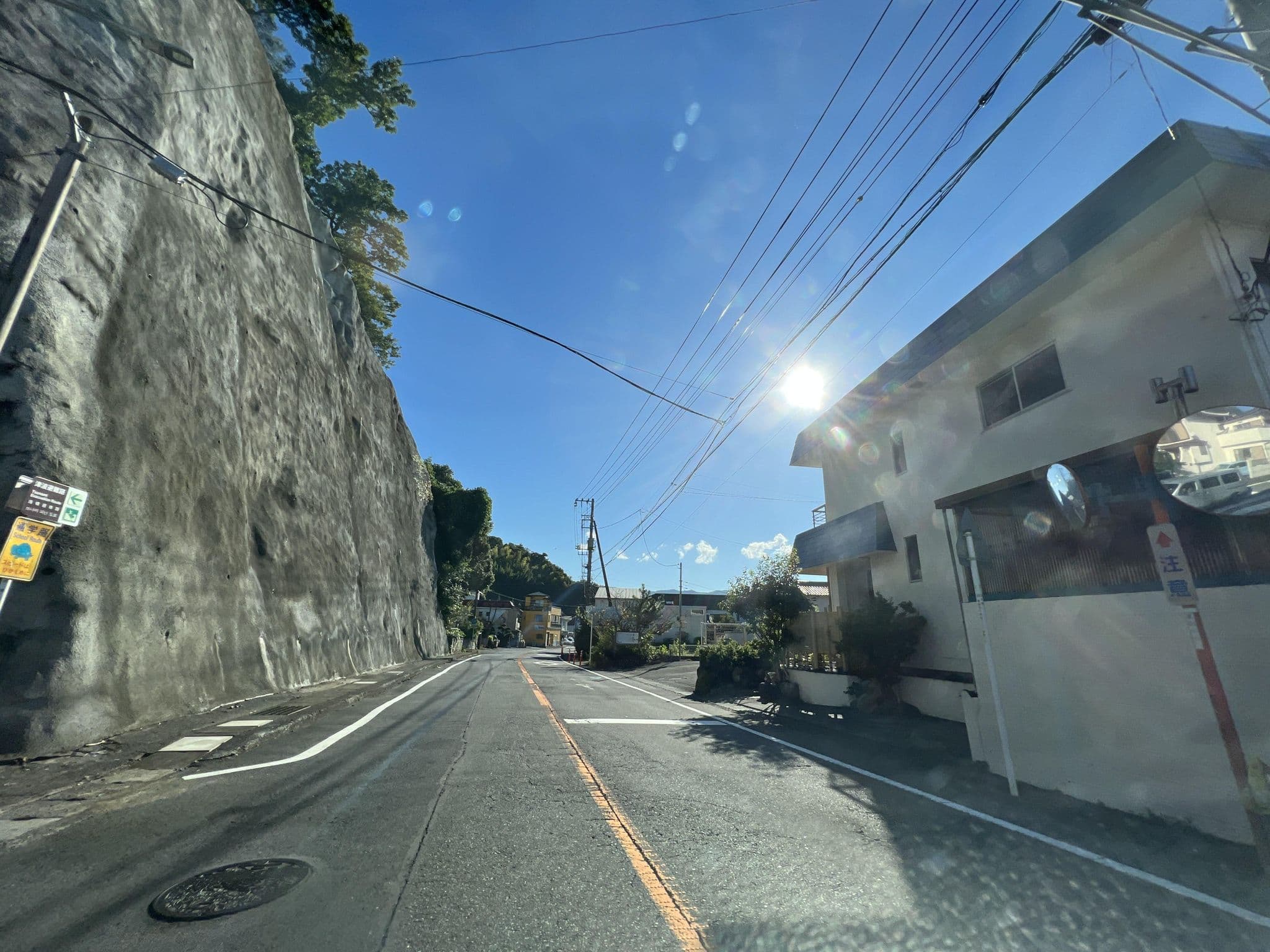 Street view near なかや, Izunokuni — © kojiroucircle (CC BY-SA · Mapillary)