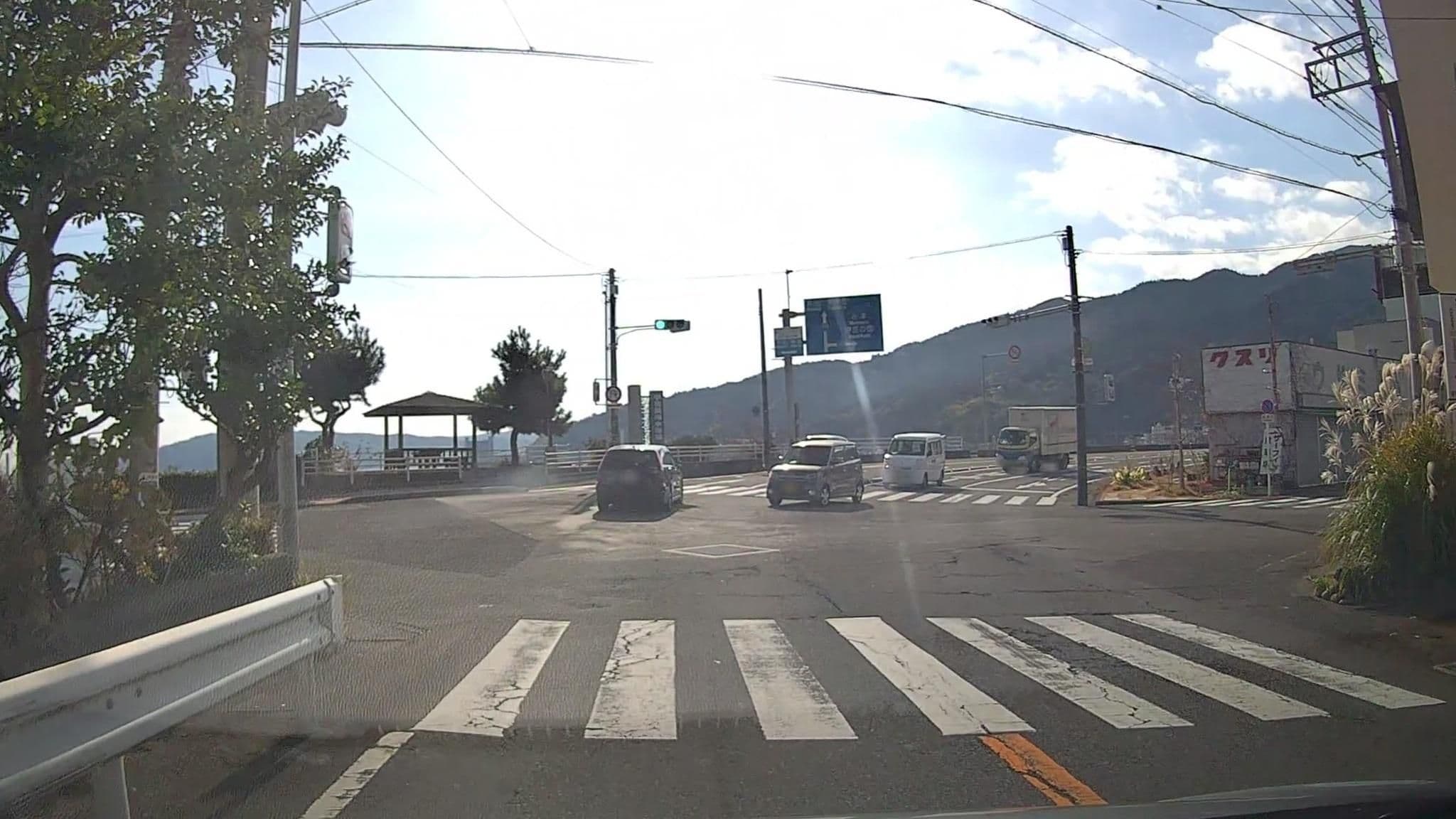 Street view near 宇佐美 福寿丸, Itō — © mzaki (CC BY-SA · Mapillary)