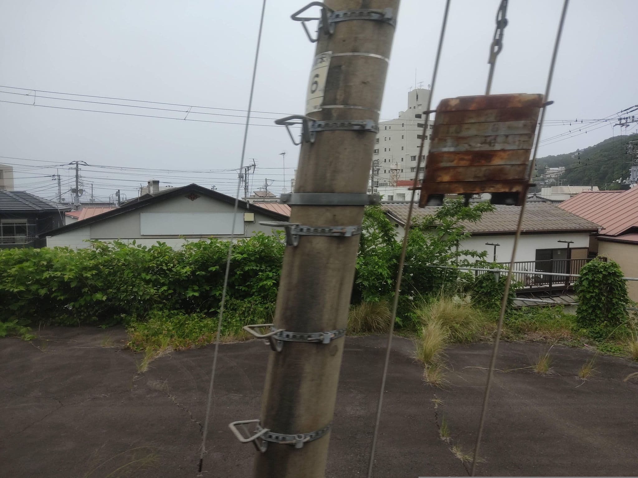 Street view near 民宿あいば, Atami — © tonoyamatanken (CC BY-SA · Mapillary)