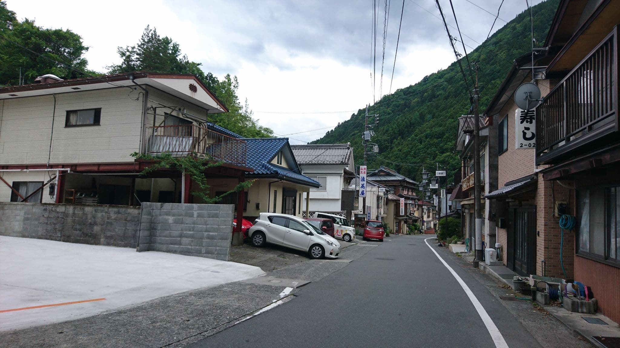 Street view near 宿坊 山本坊, Iitomi — © ywbc (CC BY-SA · Mapillary)