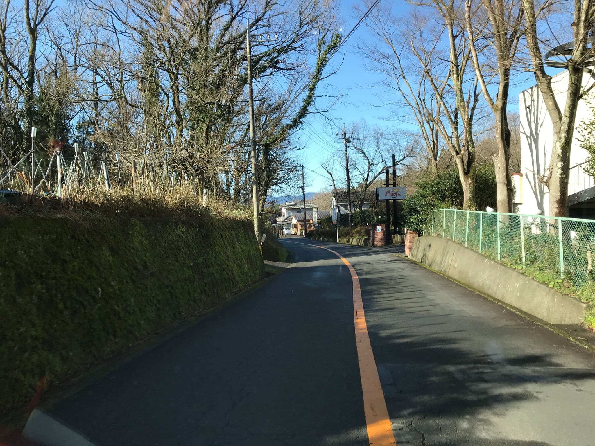 Street view near Hotelミモザ, Fujinomiya — © nashitakahashi (CC BY-SA · Mapillary)