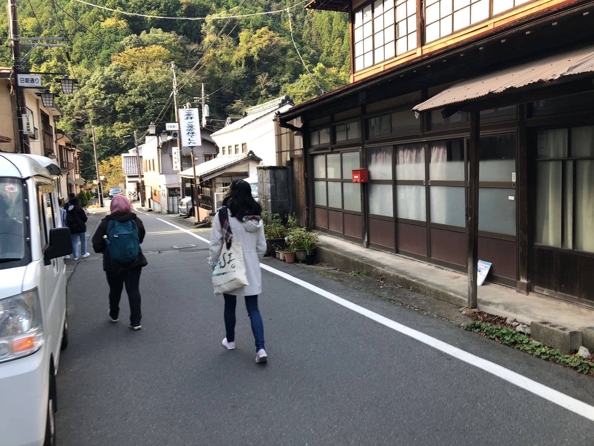 Street view near いさご屋旅館, Iitomi — © echoli (CC BY-SA · Mapillary)