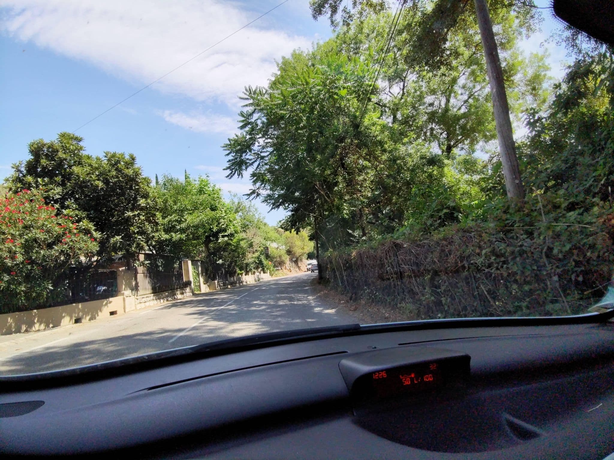 Street view near Les Pinèdes, La Colle-sur-Loup — © brunoduye (CC BY-SA · Mapillary)