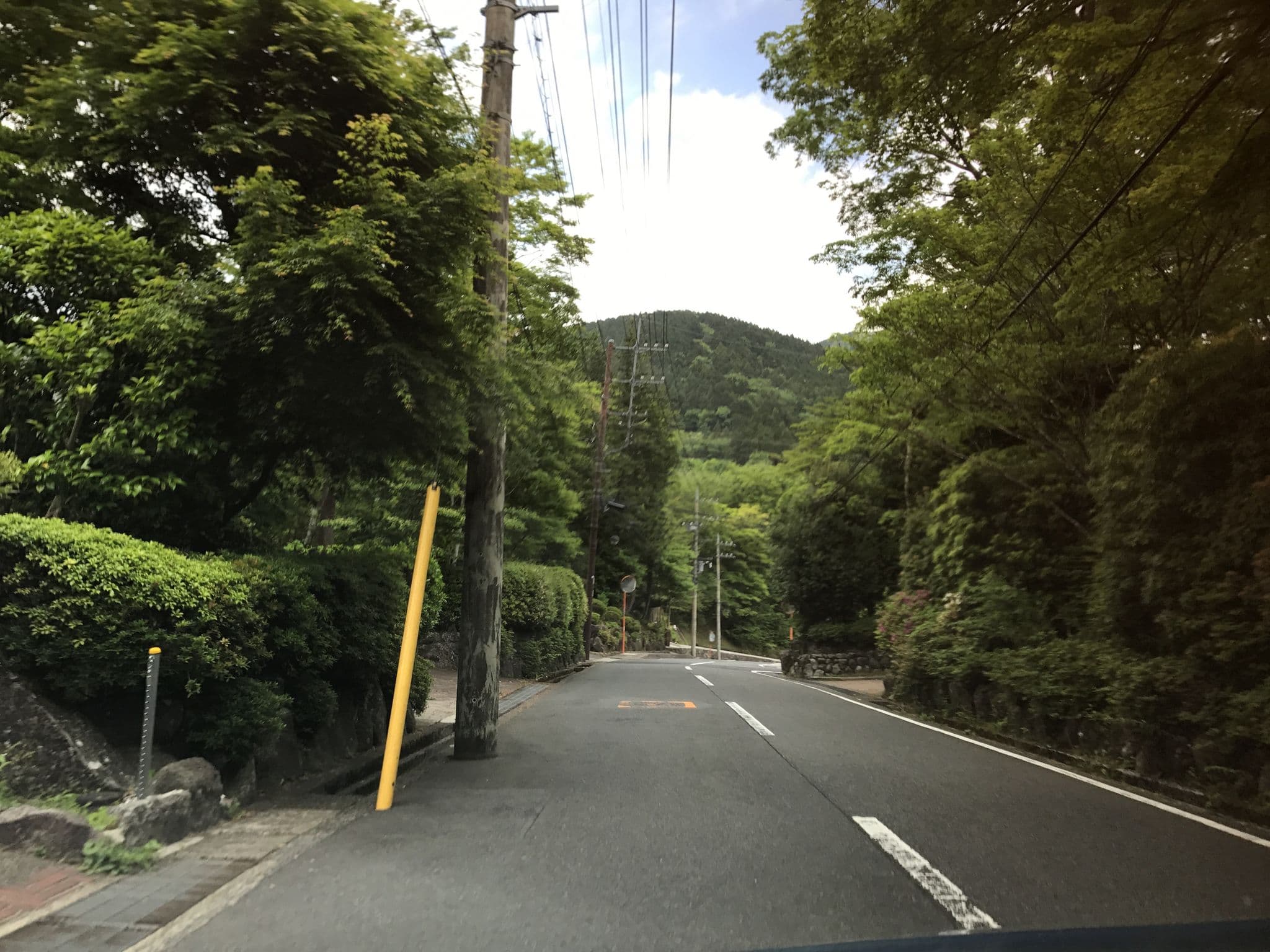 Street view near 箱根仙石原 虎の湯, Hakone — © yaritsusozai (CC BY-SA · Mapillary)
