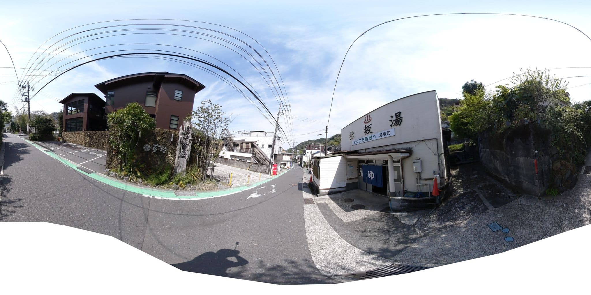 Street view near 箱根藍瑠, Hayakawa — © okadatsuneo (CC BY-SA · Mapillary)
