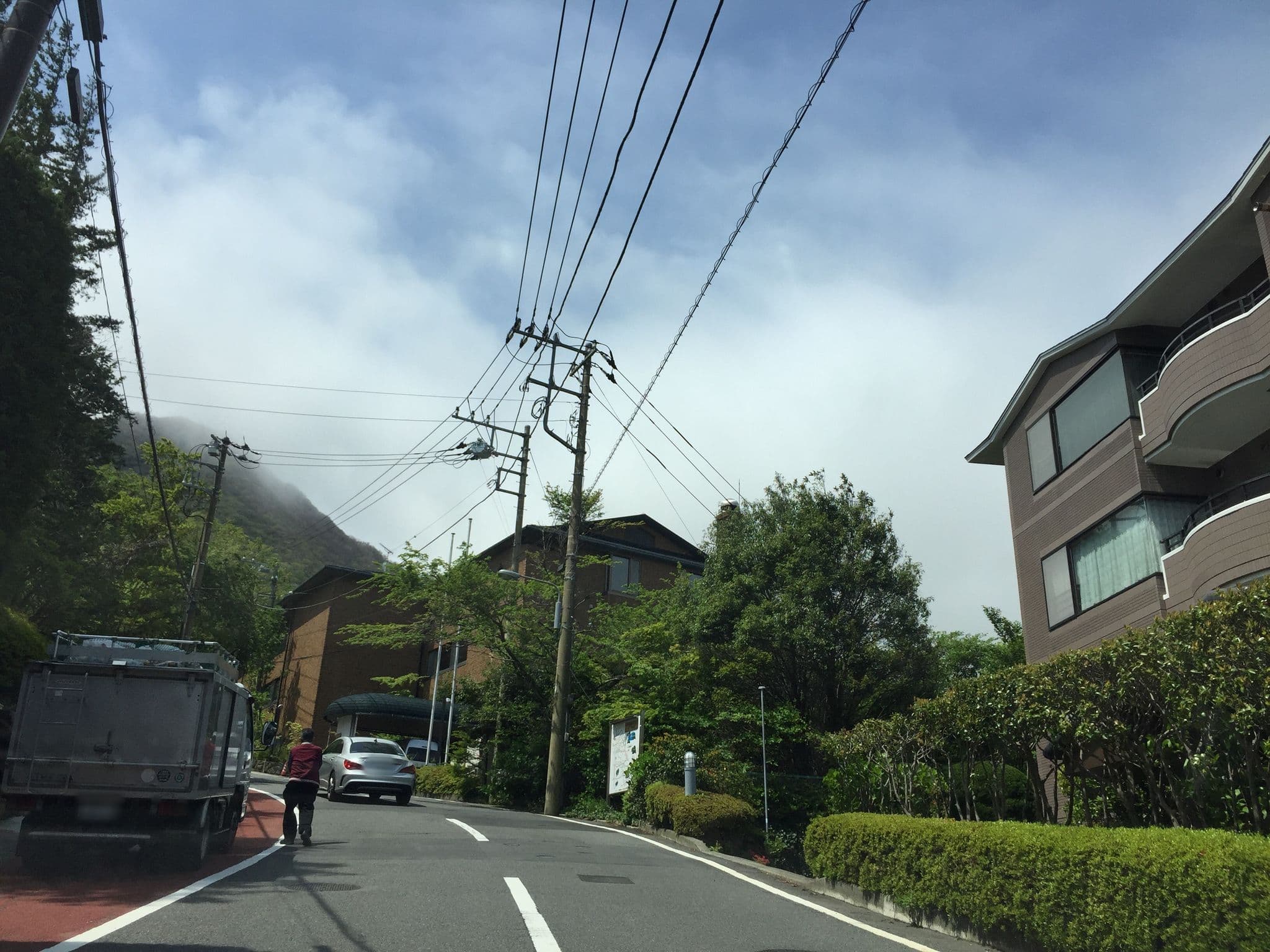 Street view near ファミール・ヴィラ強羅弐番館, Hakone — © yaritsusozai (CC BY-SA · Mapillary)