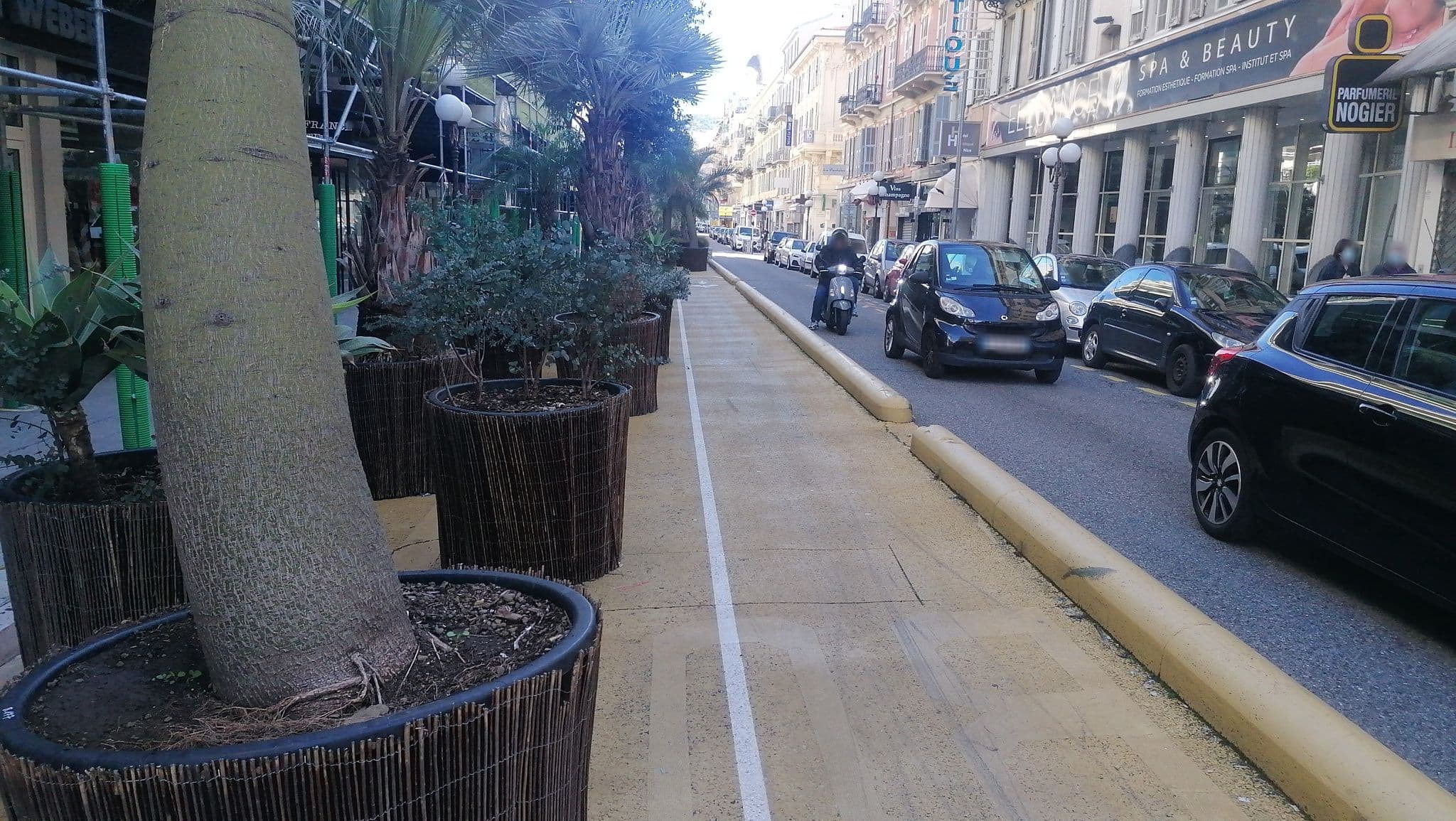 Street view near Hôtel Lafayette, Jean-Médecin — © bayebass513 (CC BY-SA · Mapillary)