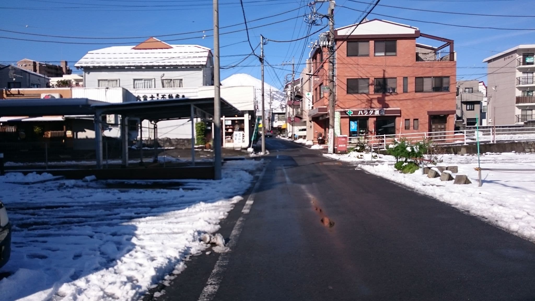 Street view near 中村屋旅館, Gotemba — © yaritsusozai (CC BY-SA · Mapillary)