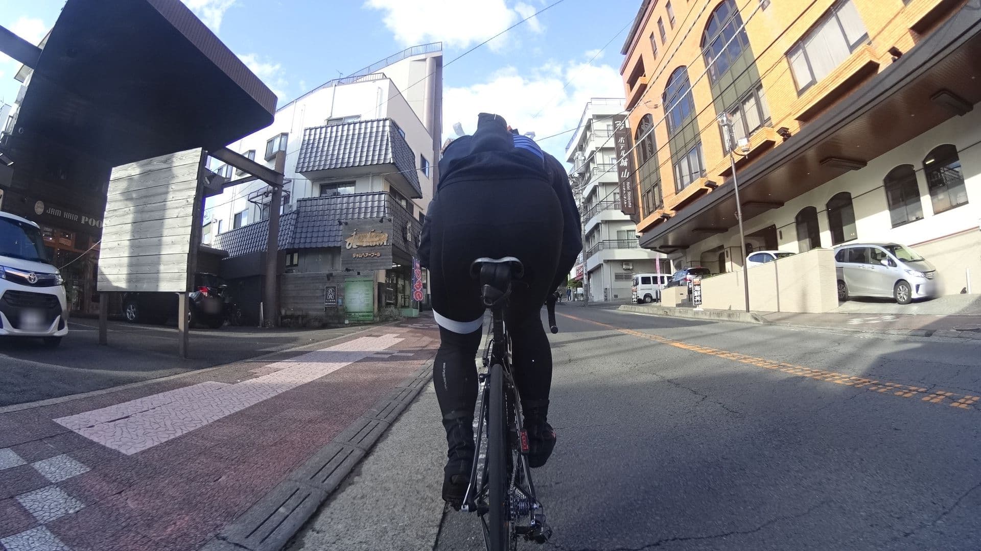 Street view near ホテル城山, Manazuru — © tmogi21a (CC BY-SA · Mapillary)