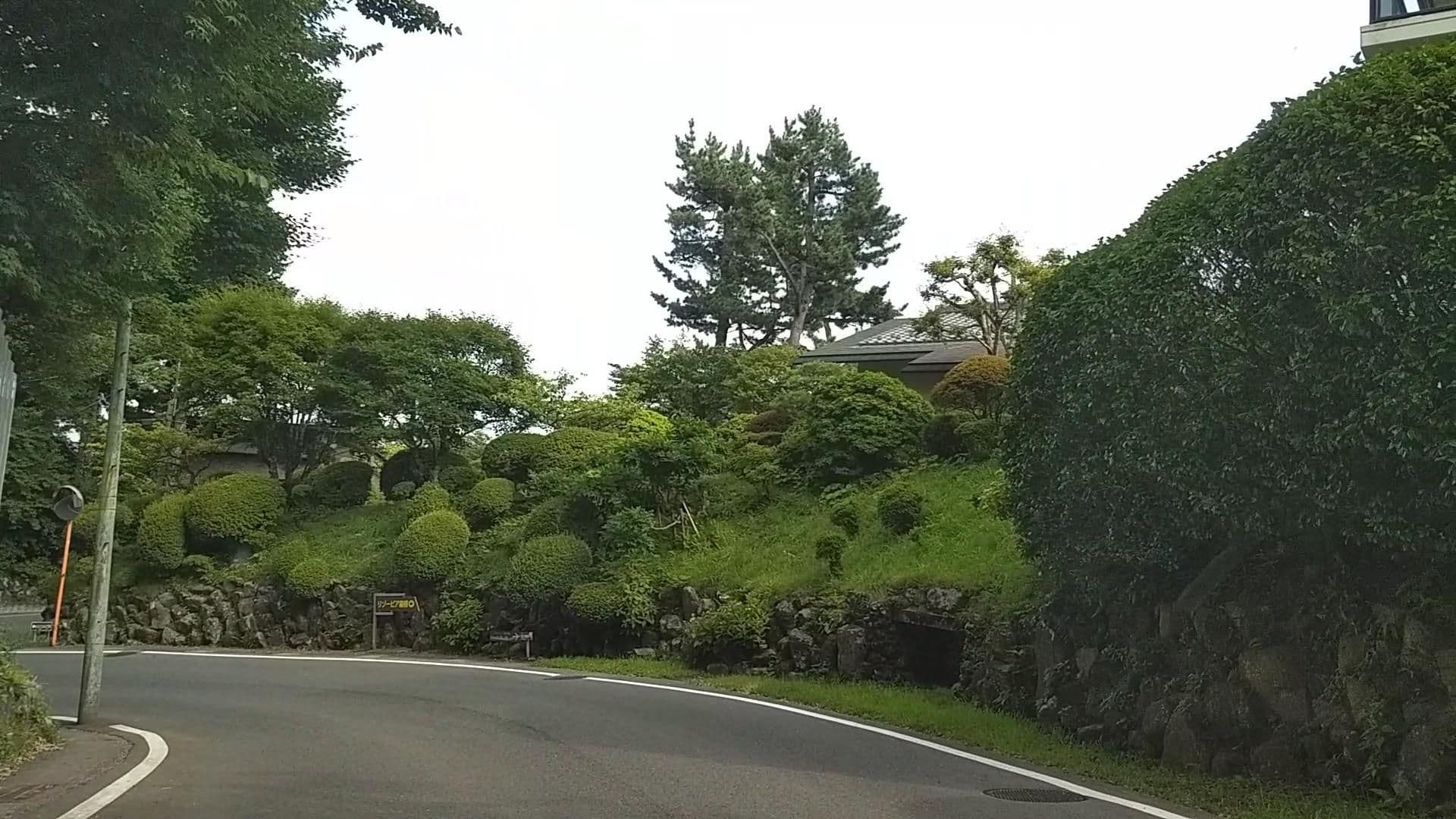 Street view near 日証金箱根向山荘, Hakone — © drivephotograph (CC BY-SA · Mapillary)