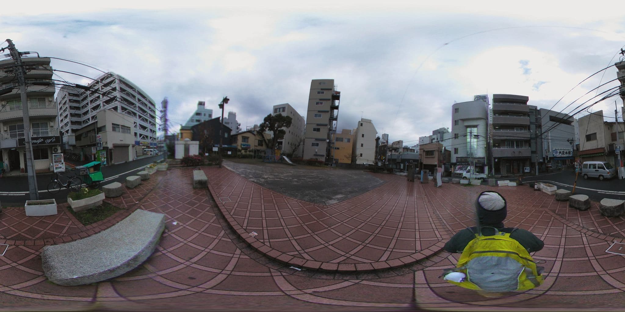 Street view near Hotel Castle, Hiratsuka — © mura (CC BY-SA · Mapillary)