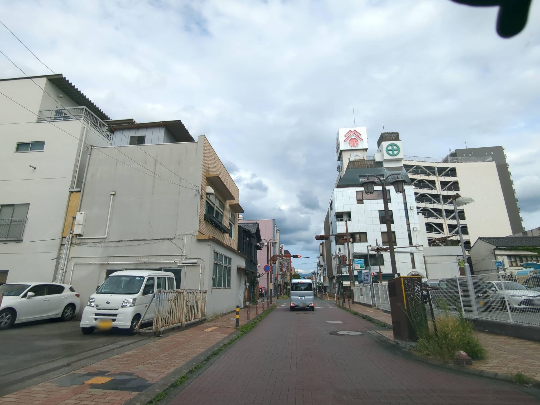 Street view near ゑびすや (Ebisuya), Kofu — © gc27 (CC BY-SA · Mapillary)